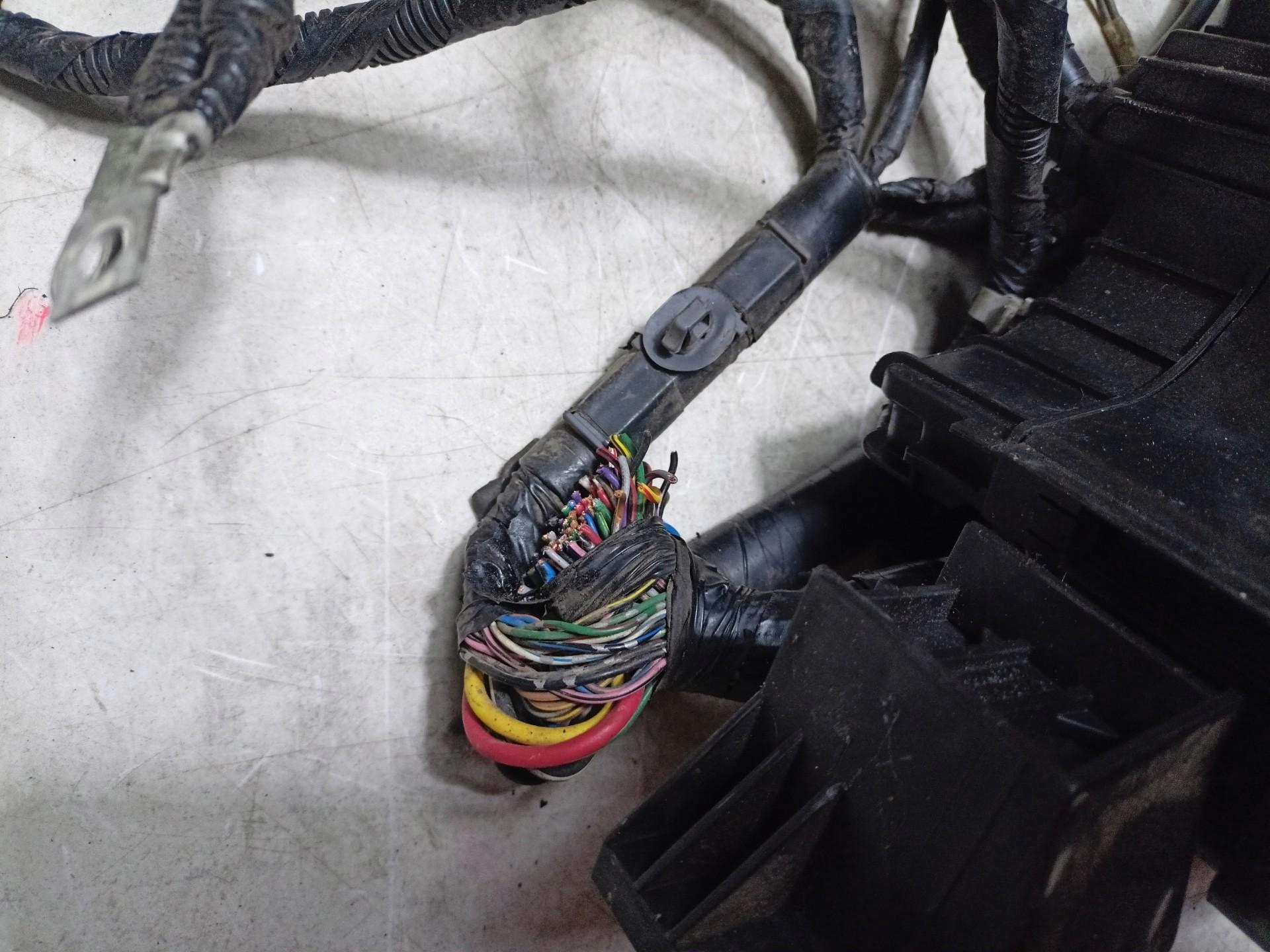 Module fusibles Mazda 6 3 GJ 2013 KD45-675X0