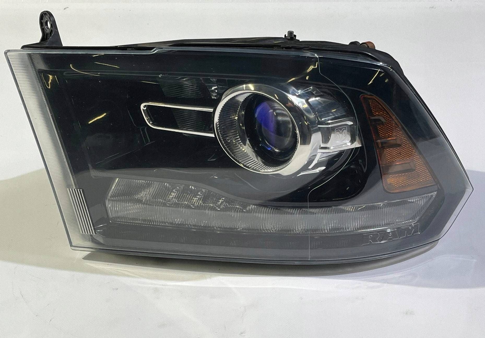 Reflektor light left black lens original Dodge RAM 1500 2013