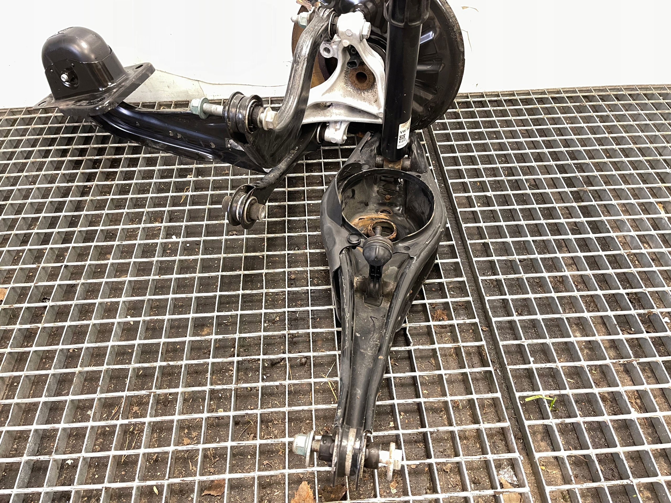 VW PASSAT B8 sususpension swing rear part right 3Q0505436P