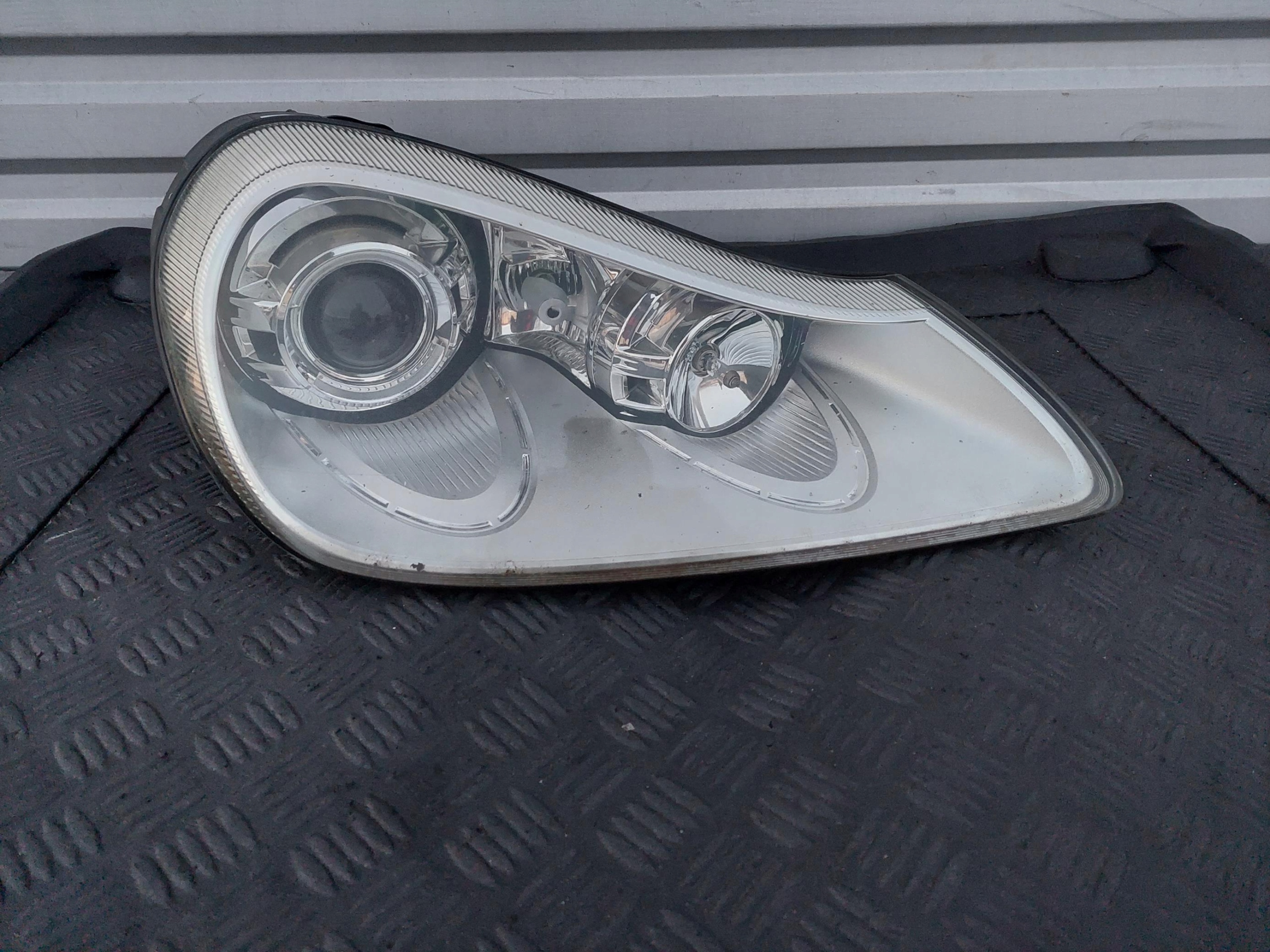 light front right front right XENON PORSCHE CAYENNE S and 7L LIFT