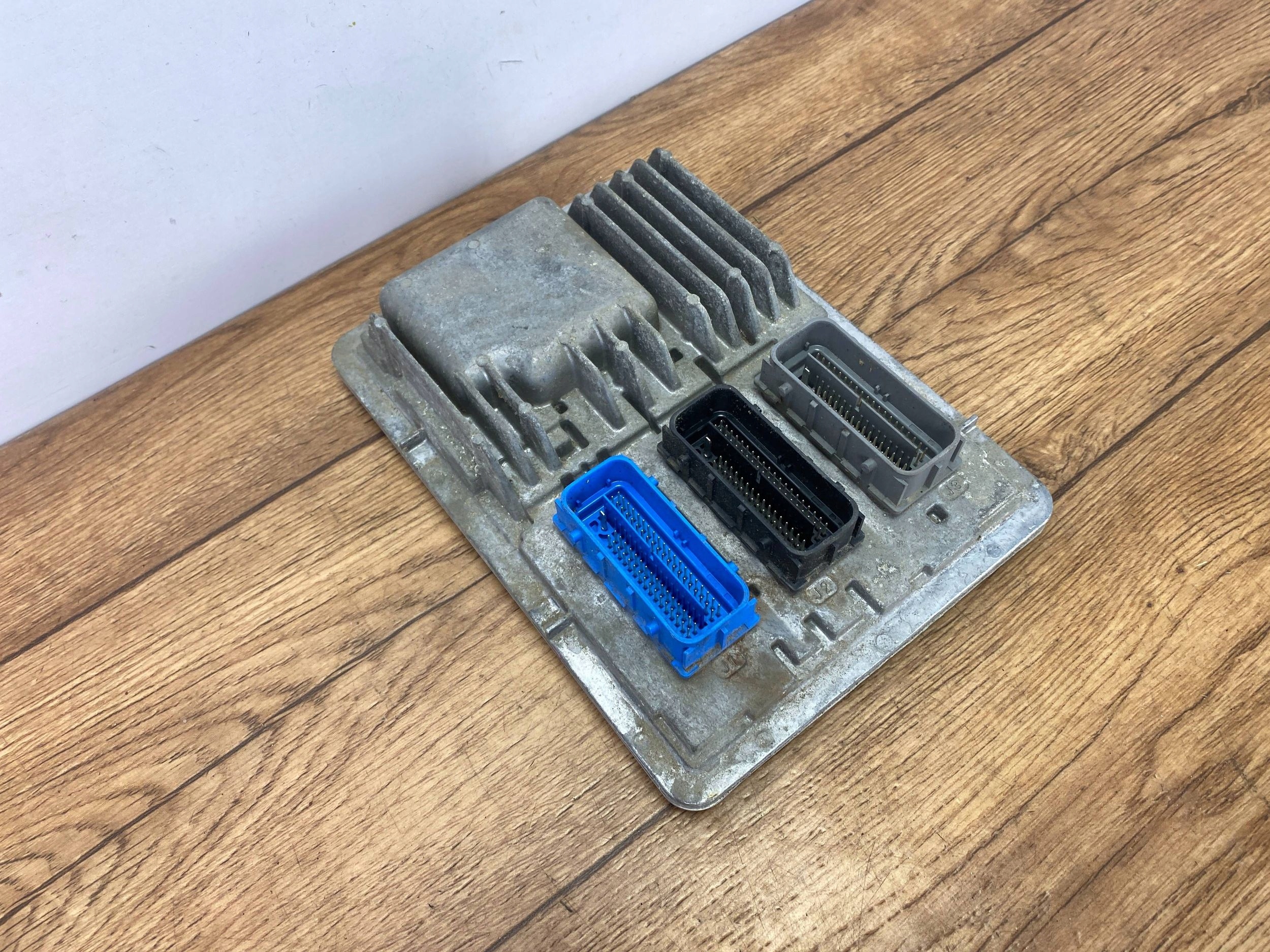 control unit of the engine 2.0 Chevrolet Camaro 2016+
