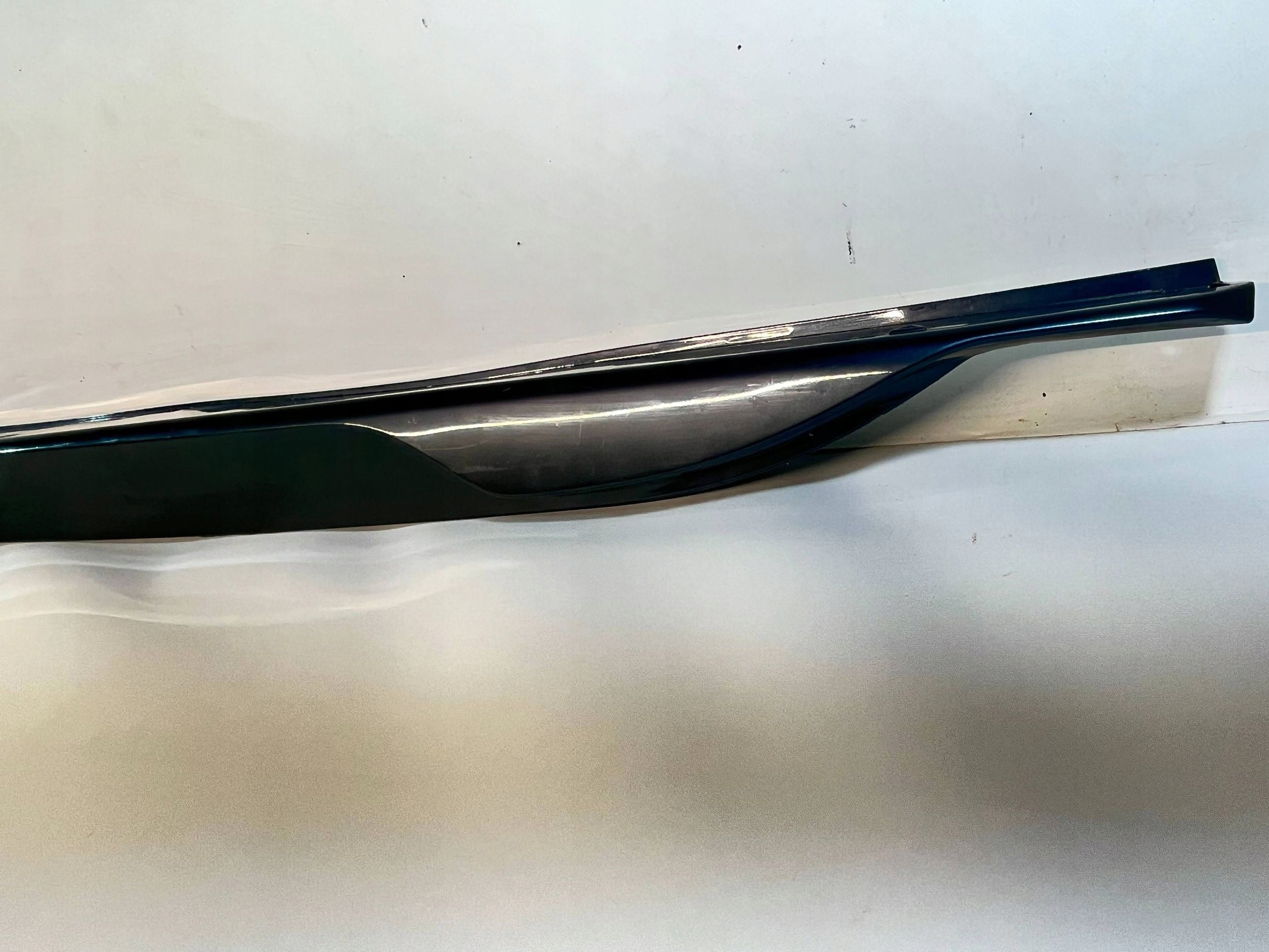 moulding threshold side Cupra Born 10E853856A