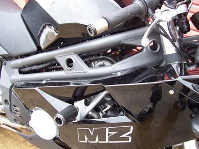 Crash Pady Classic Rg Racing Mz 1000 S Kapotážovaná Motorka Čierna