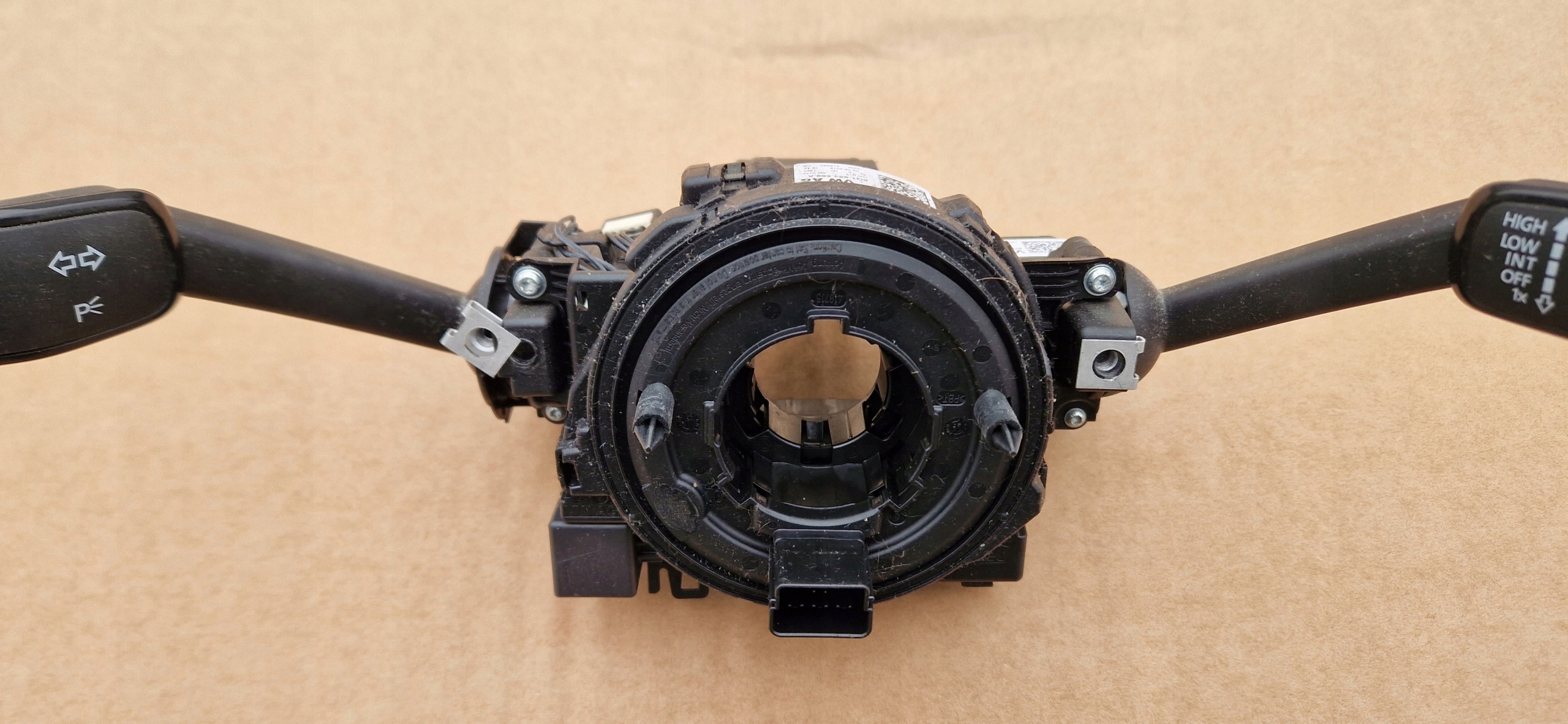 PAJAK DEVIO LUCI DEVIO 5Q1953521P 5Q1953569A VW SKODA SEAT