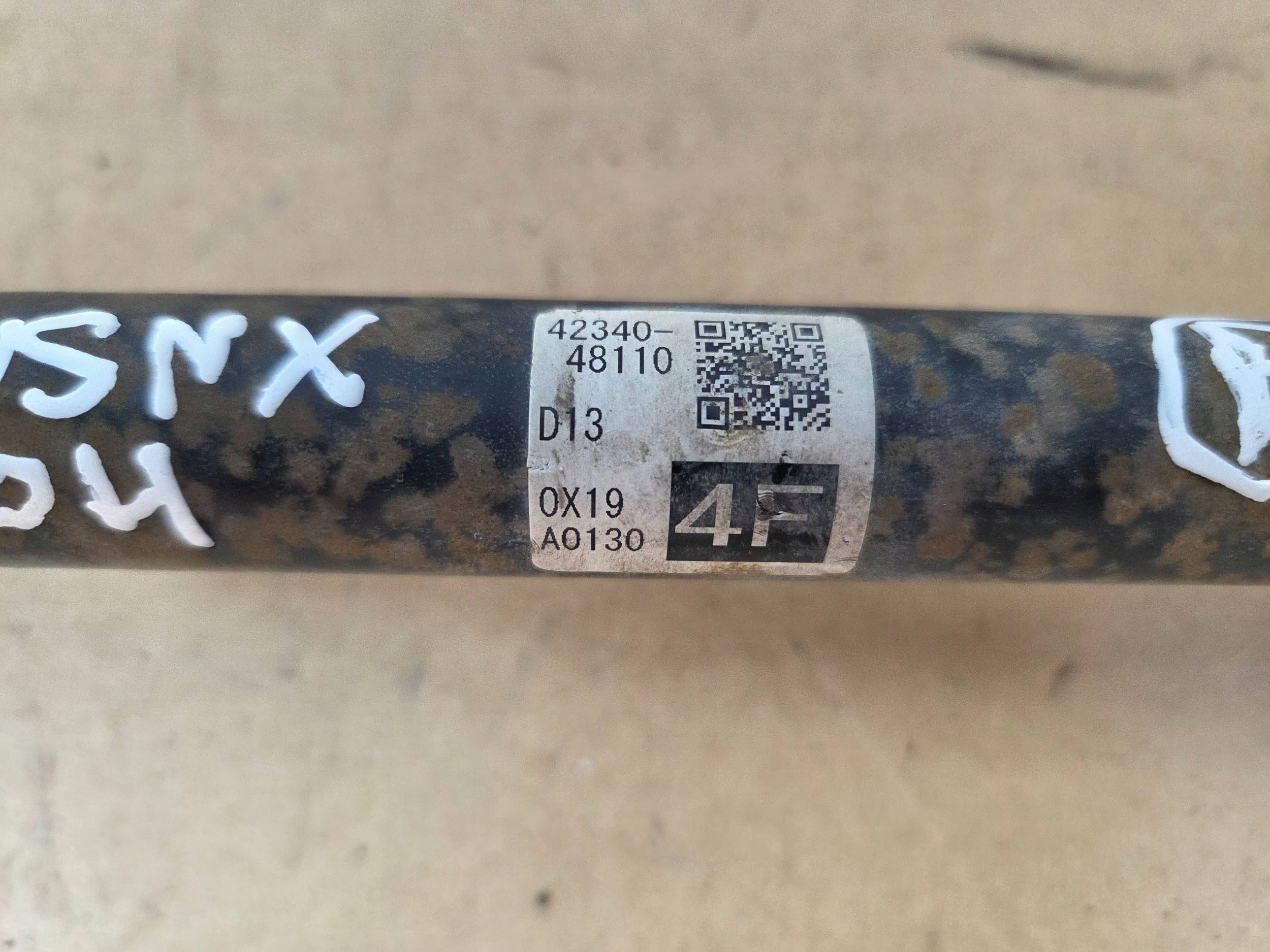 Lexus NX 300H semi-axis rear right 42340-48110 (P761)