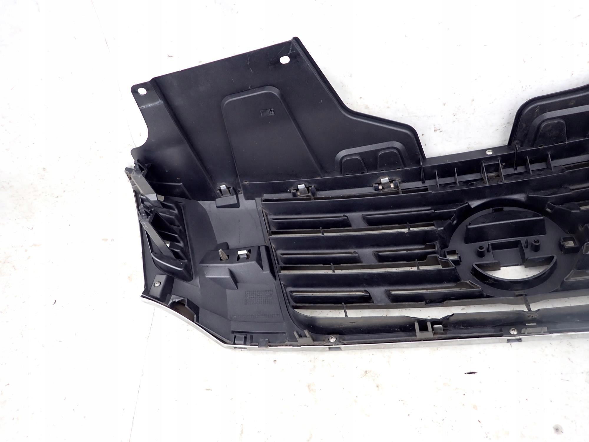 NISSAN NAVARA IV 4 14-20 Grill Grill