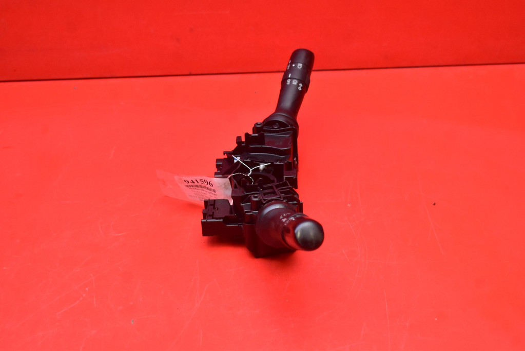 DEVIO LUCI TERGICRISTALLO TERGI PAJAK 17F246 TOYOTA AURIS 1 e 5D HB 06-09