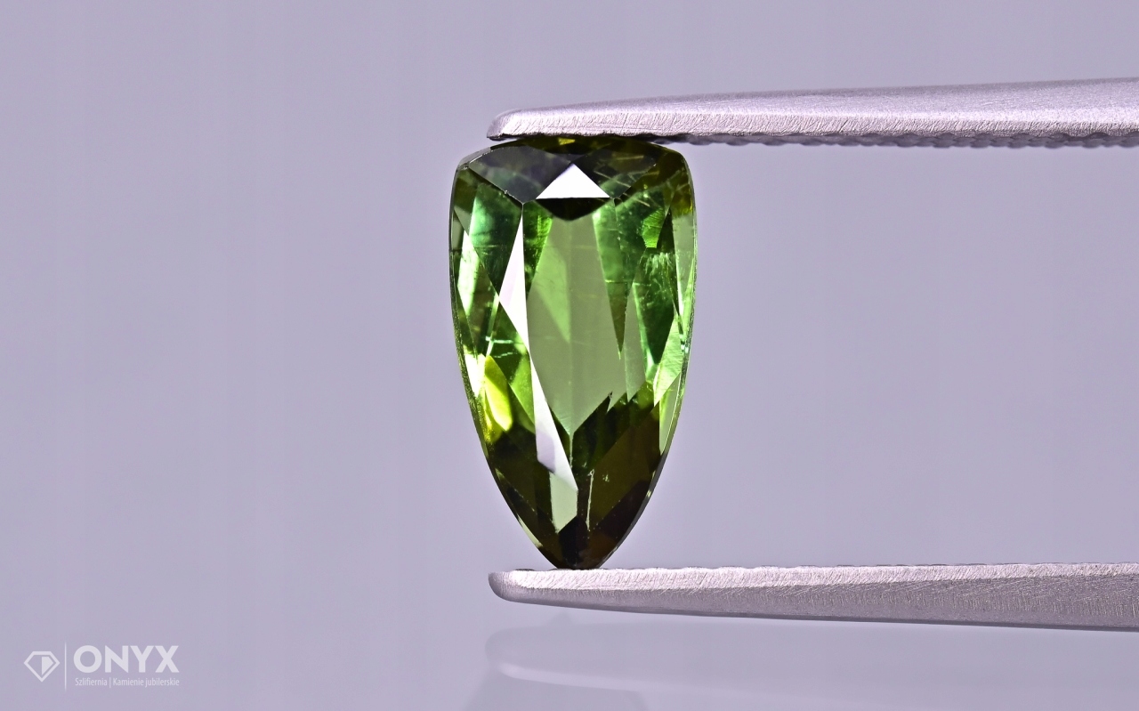 Turmalín Verdelit fasetovaný 10x5,5 mm