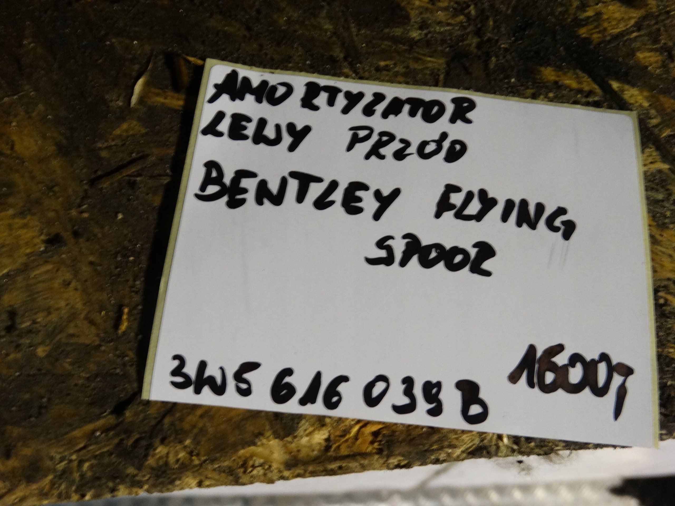 pěkná tlumič levý předek BENTLEY FLYING SPUR 1