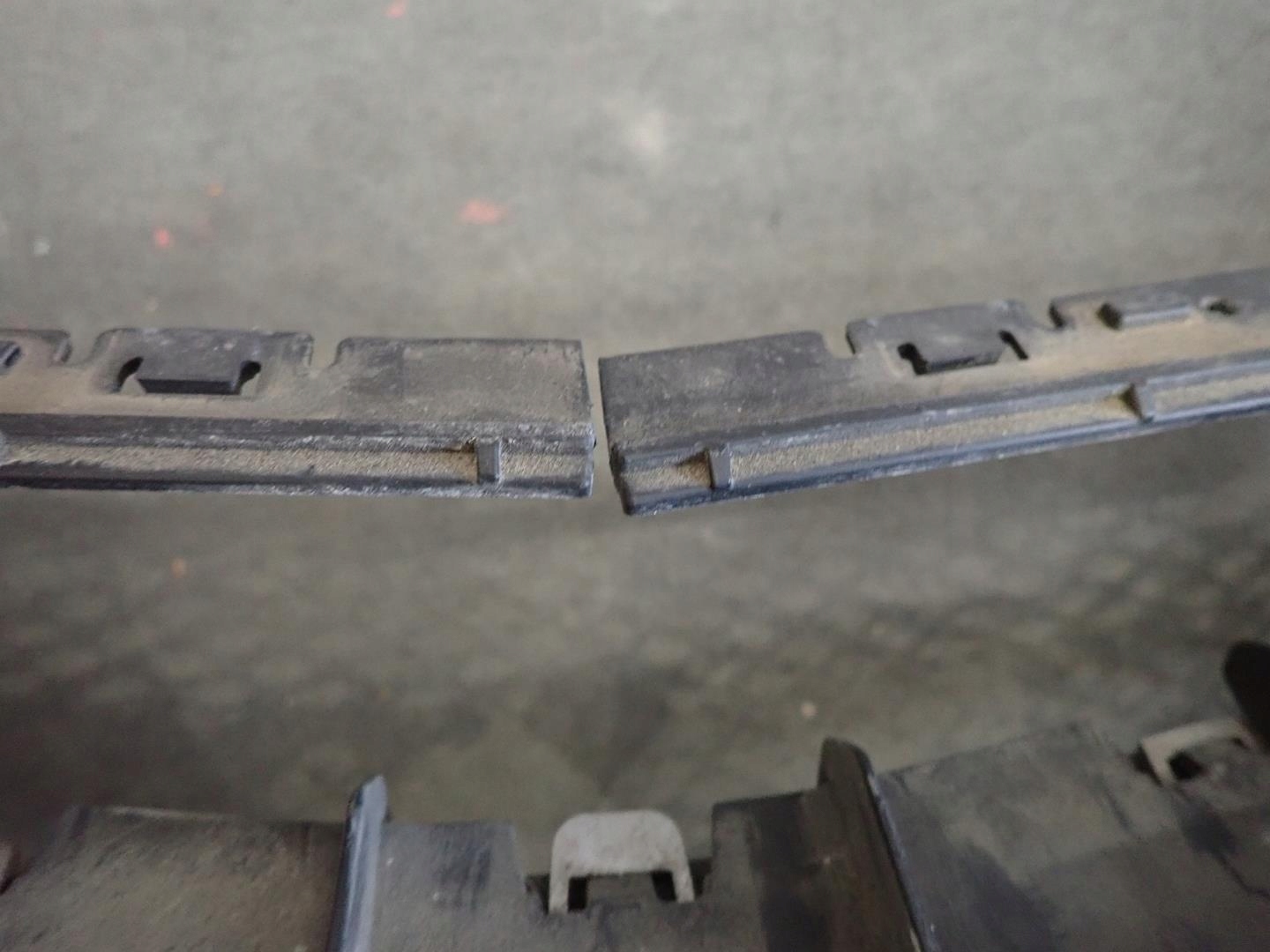 GRILL MERCEDES CLS W218 A218 2011-2014 AMG A2188851765