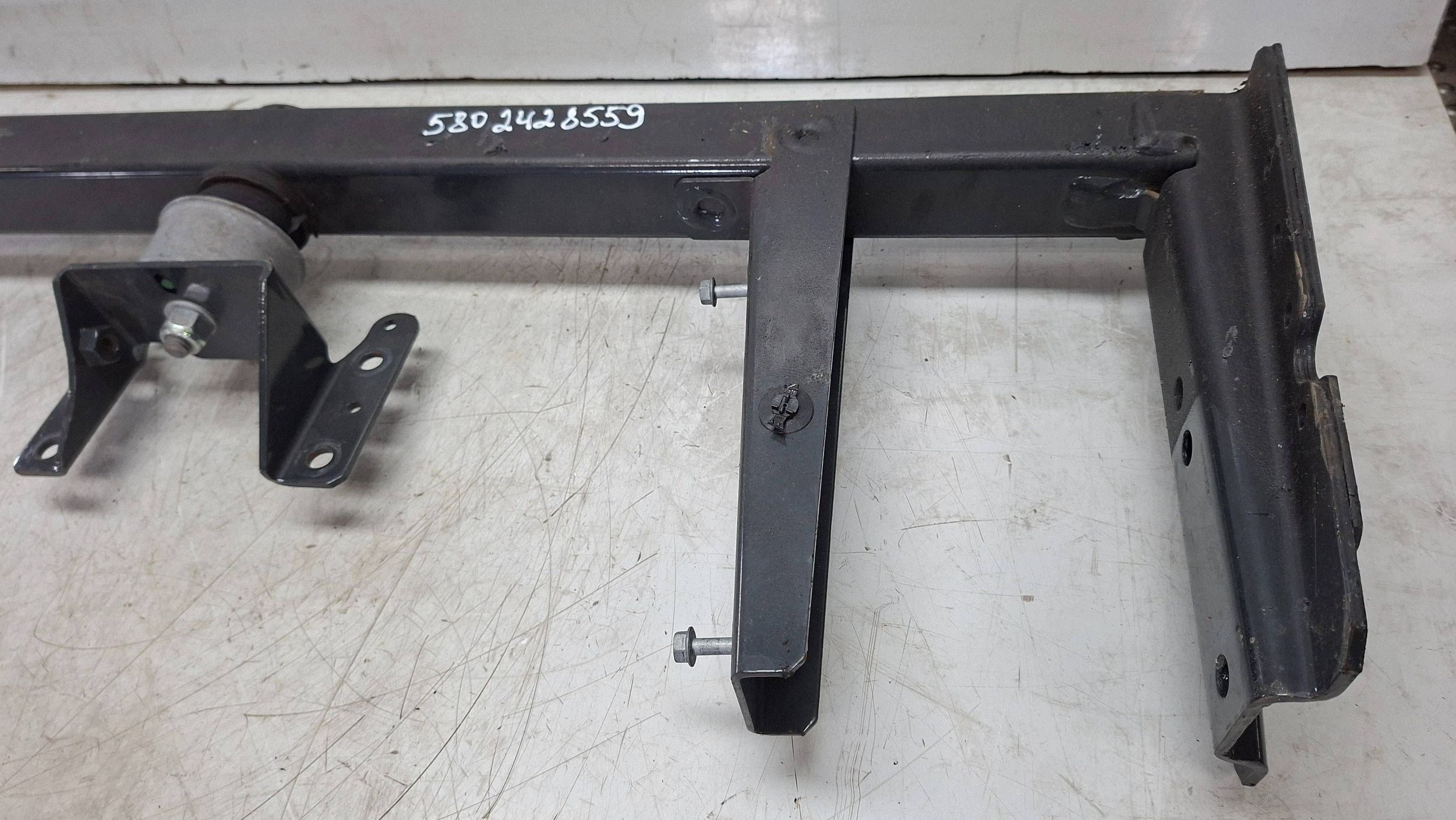Support Boîte de vitesse Engrenage 5802428559 IVECO DAILY IV 2014