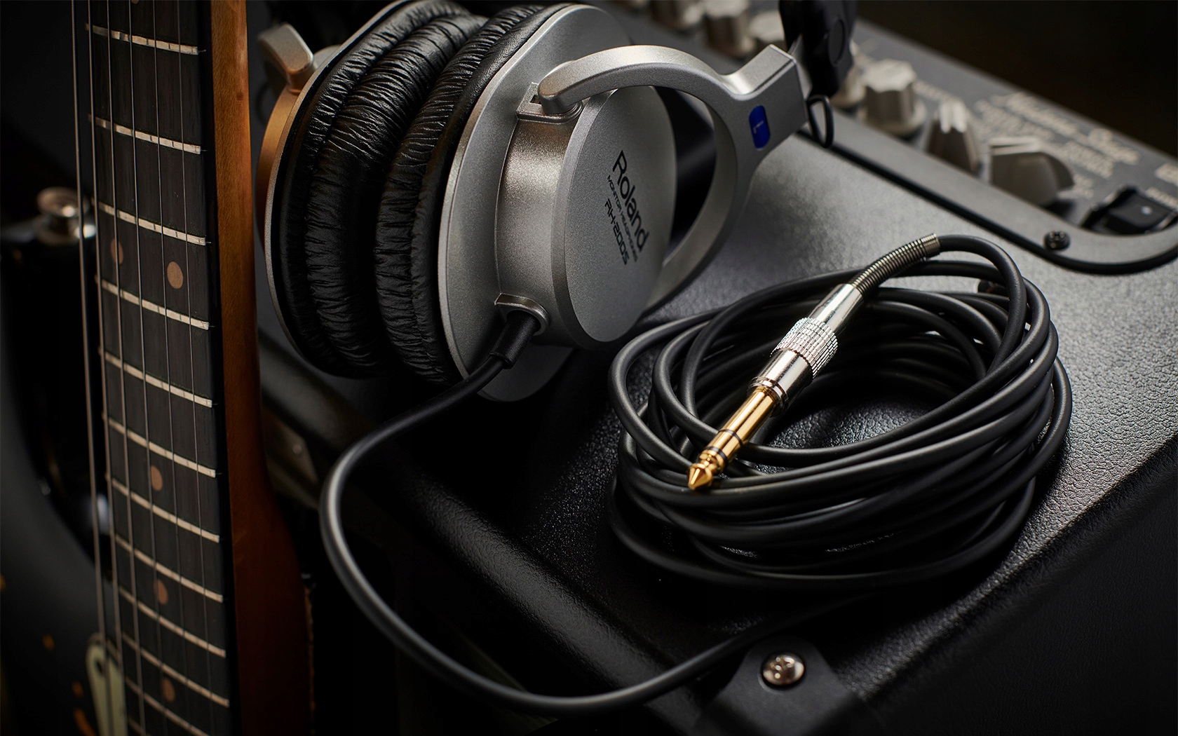 ROLAND RH-200S SŁUCHAWKI DO PIANINA KEYBOARDU 24h Marka Roland