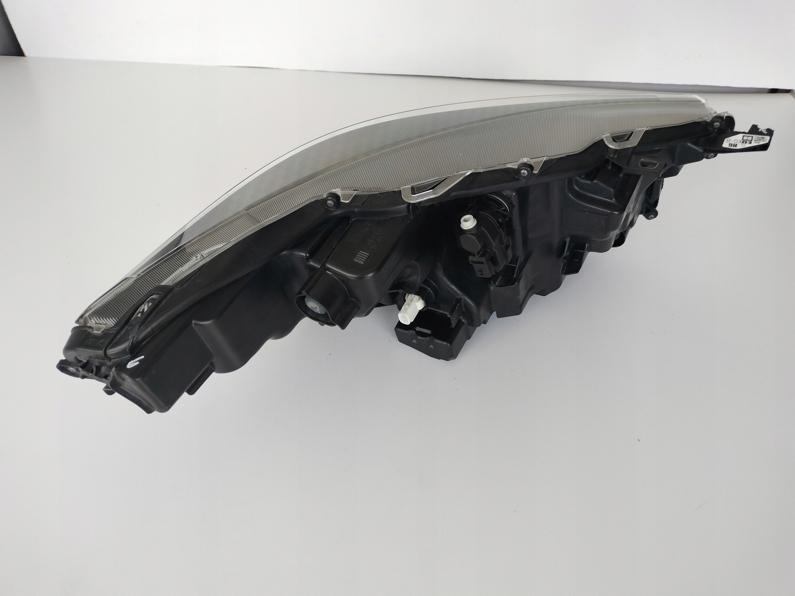 light left REFLEKTOR TOYOTA YARIS IV 20- FULL LED MAZDA 2 24