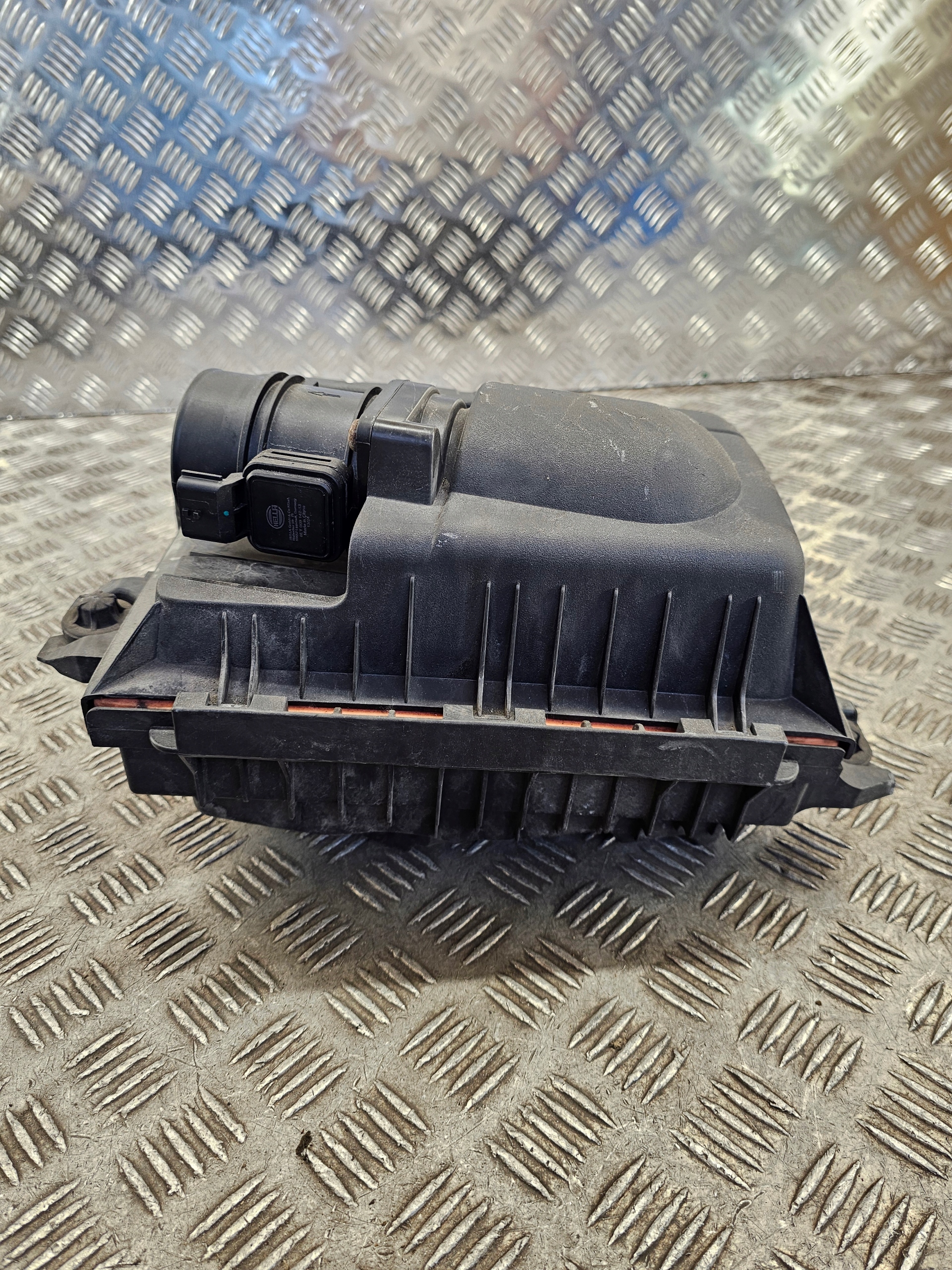 Gehäuse filter luft OE 8200760899 OPEL VIVARO A LIFT 2.0 CDTi
