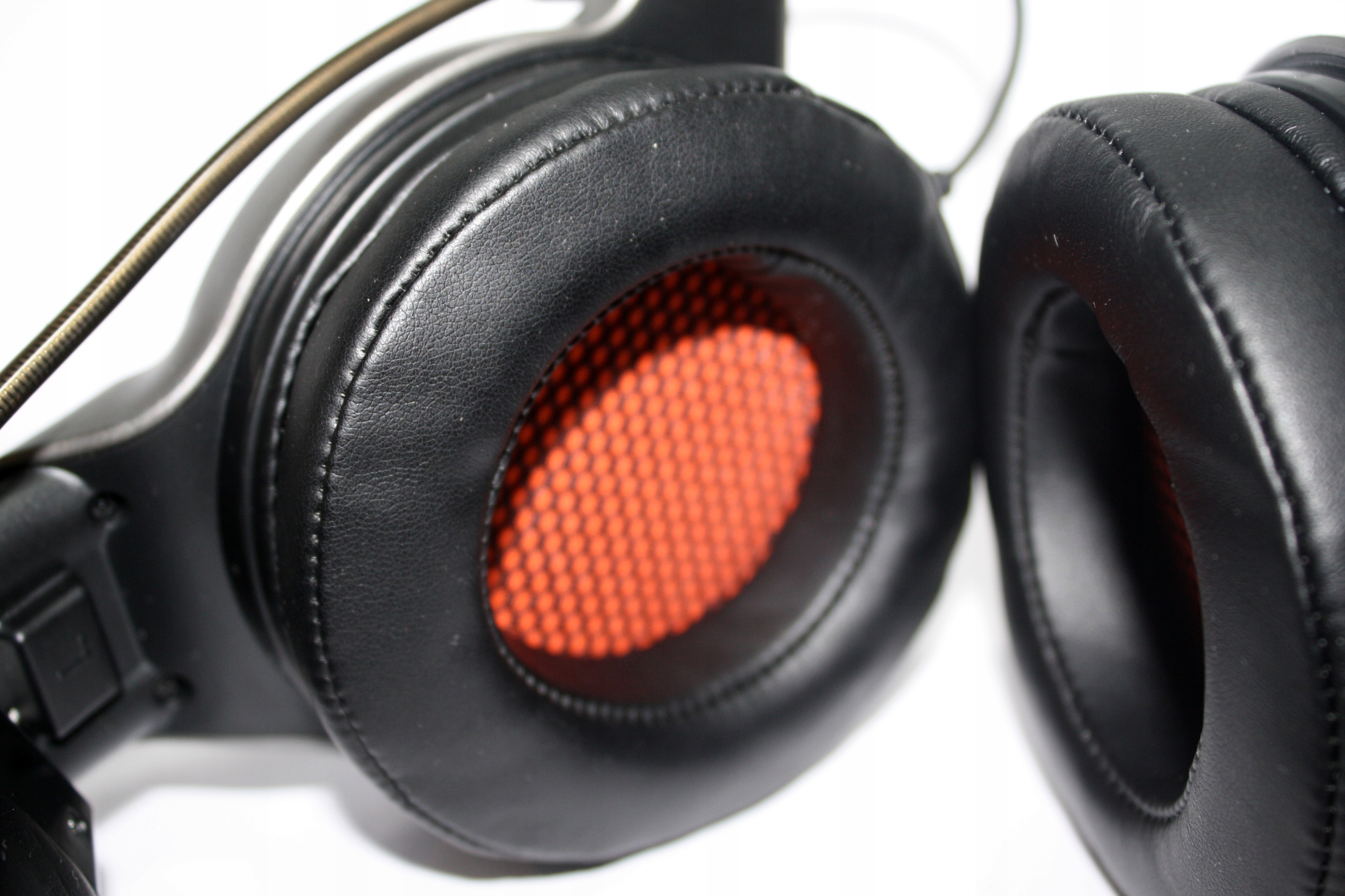 Słuchawki przewodowe SADES SA-31 dla graczy gaming Model sa31