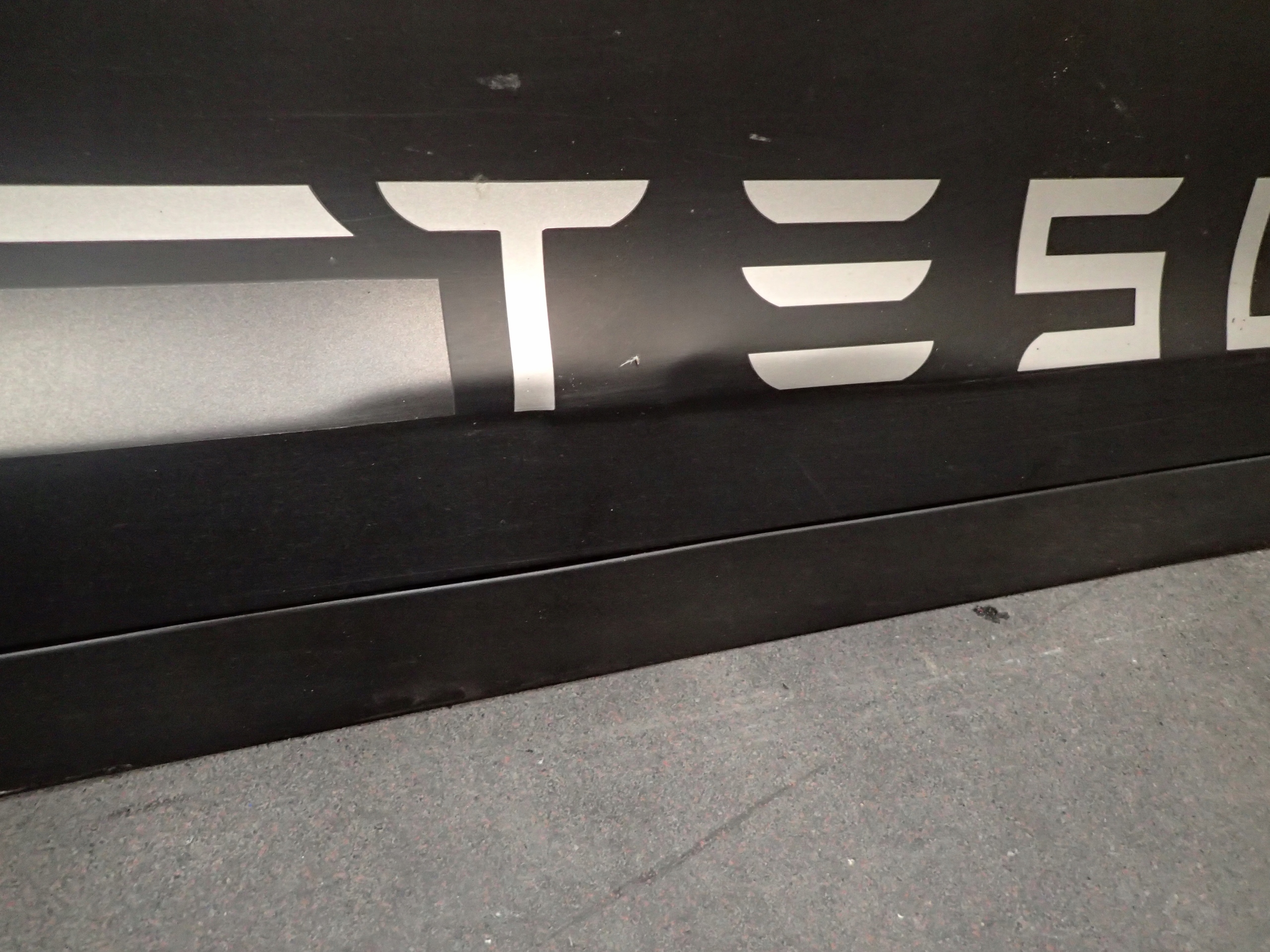 dveře předek pravé TESLA X