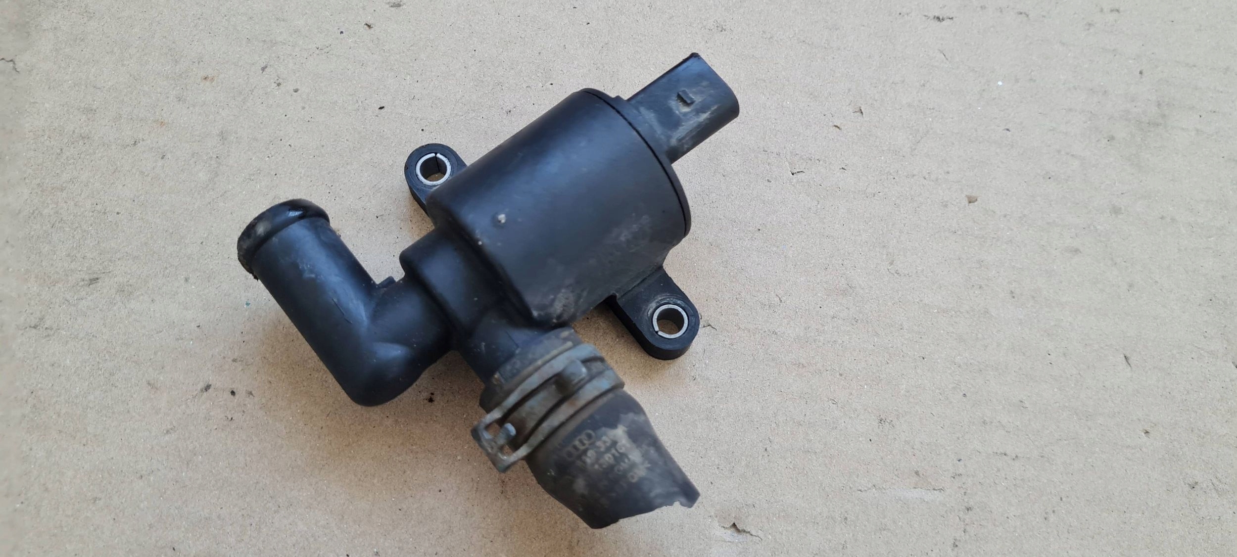 A5 8T LIFT elektroventil pumpa vode 4H0121671D A7 4G A4 B8 8W Q5