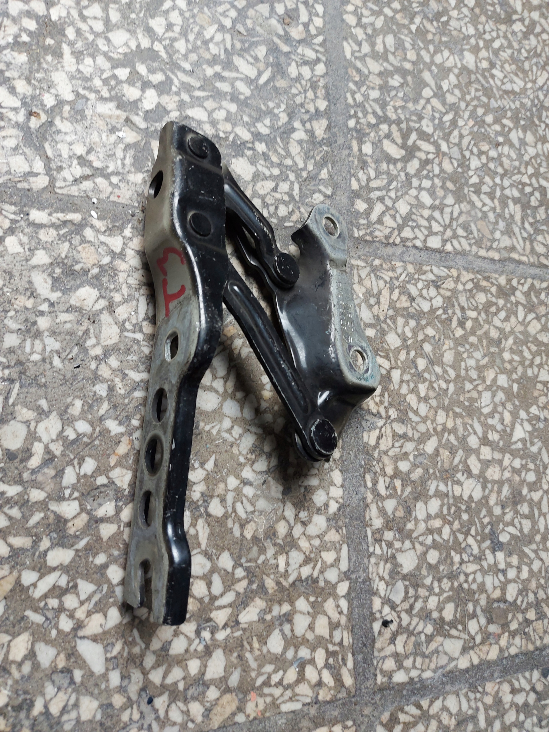 hinge bonnets left front SKODA SUPERB II 3T OE EU 3T0823301B