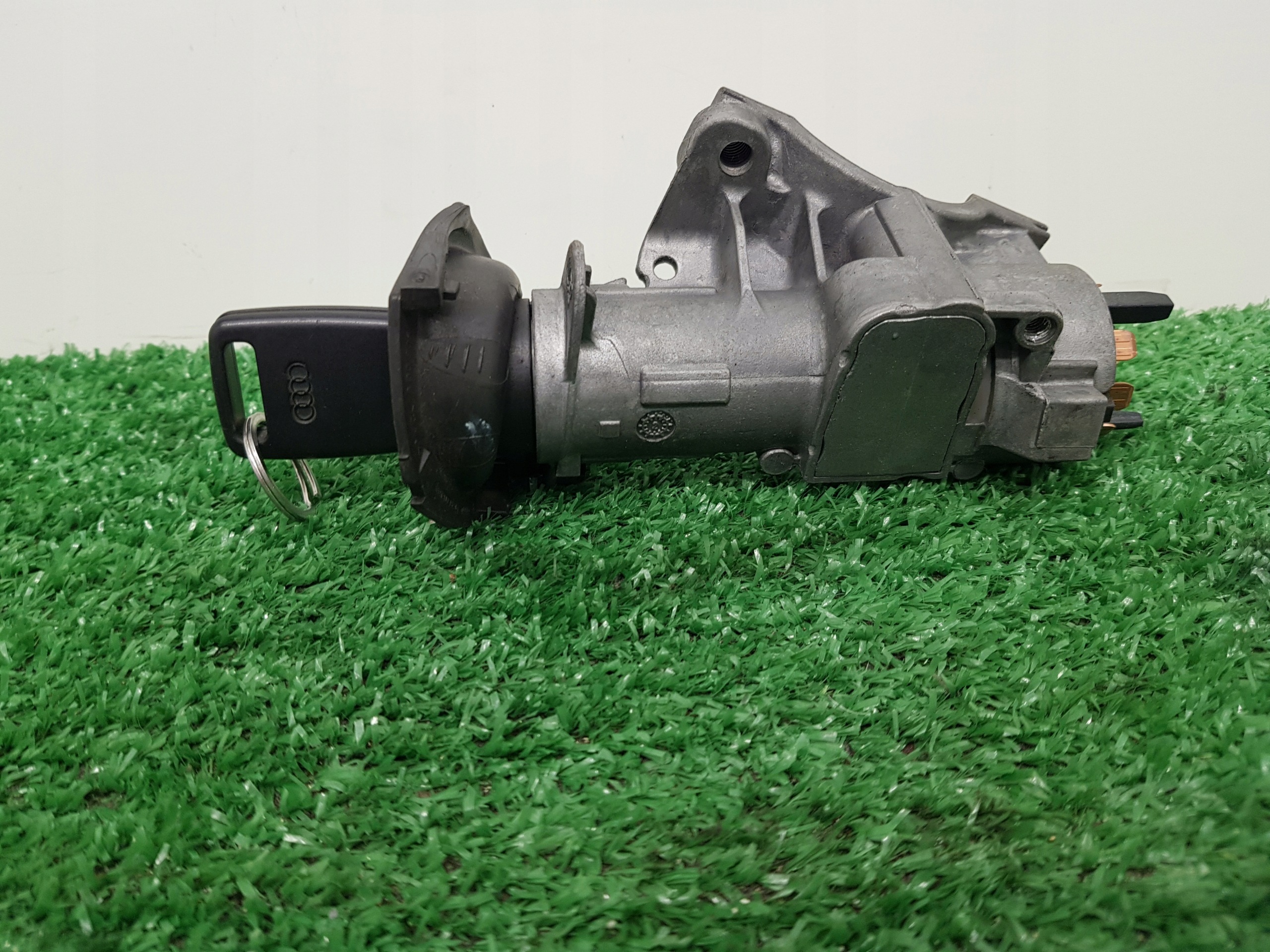 ignition Z KLUCZYKIEM AUDI A2 4B0905851C