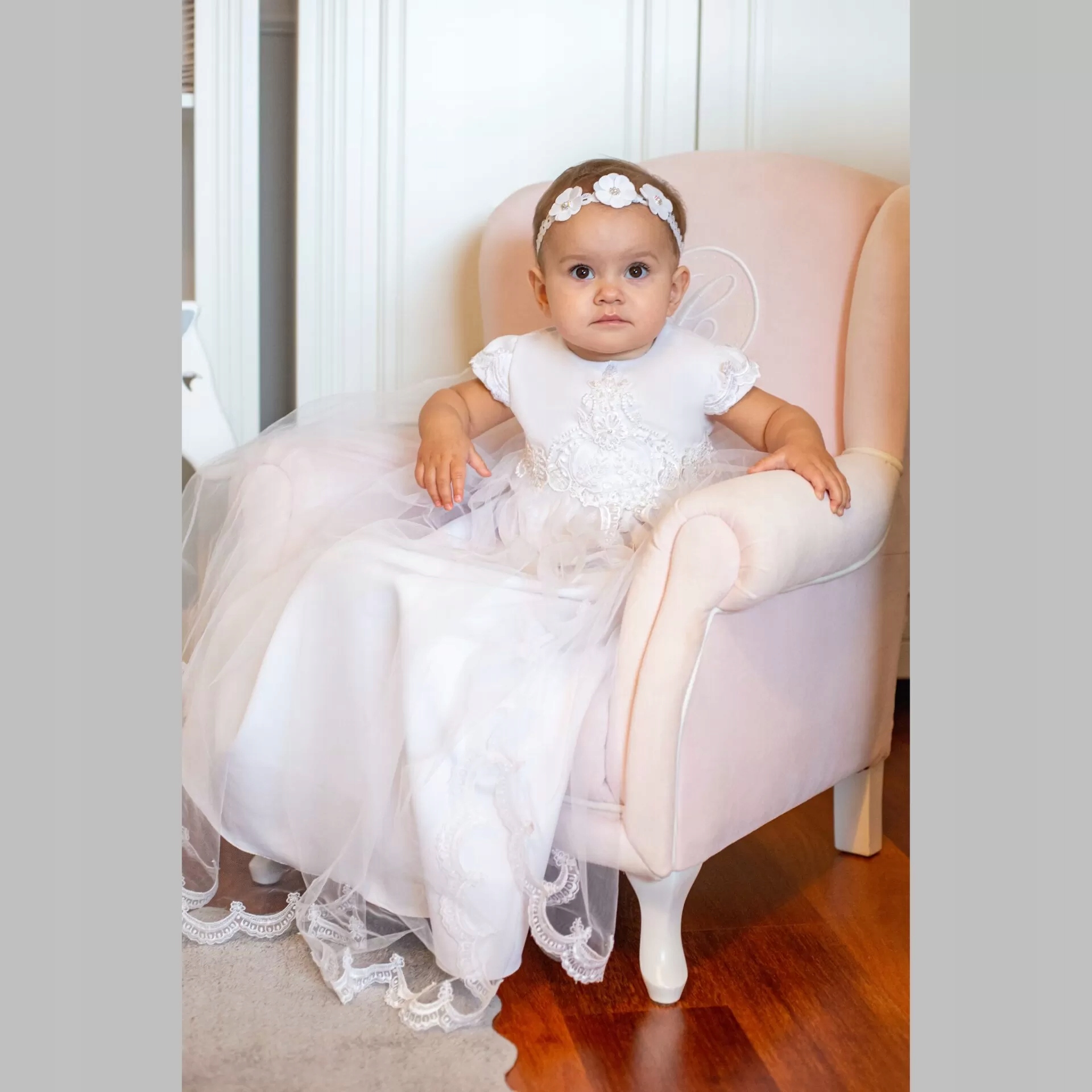 SUKNIA LAURA DŁUGA BIAŁA Z KRÓTKIM RĘKAWEM -