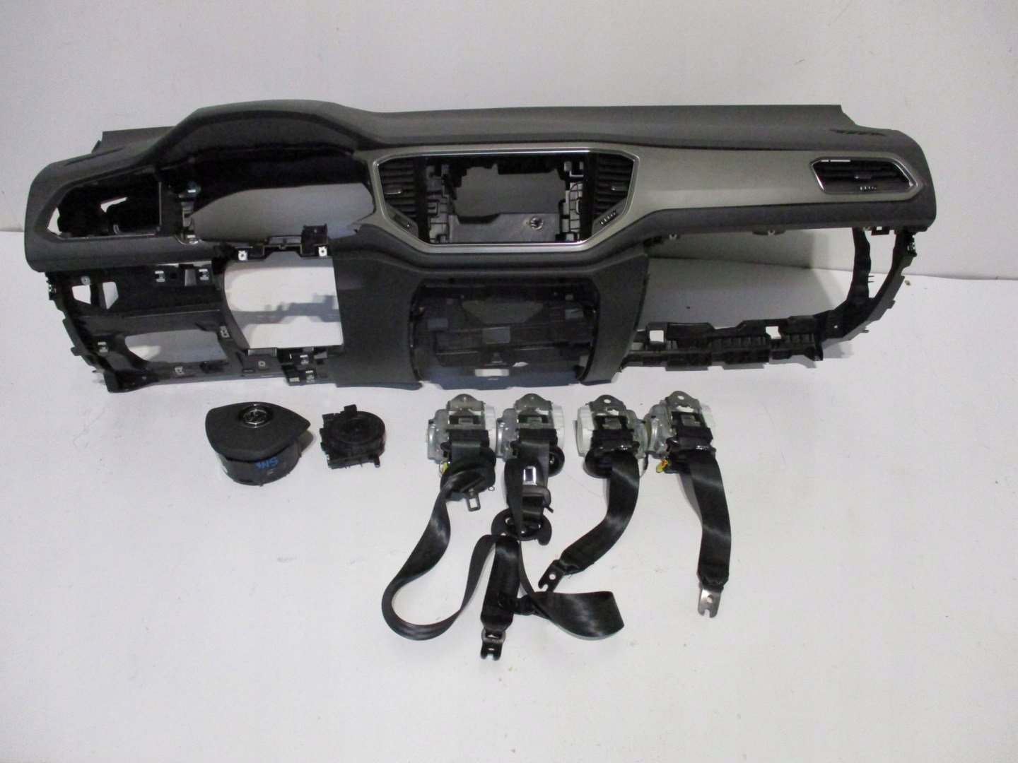 dashboard VW T-ROC 2GA