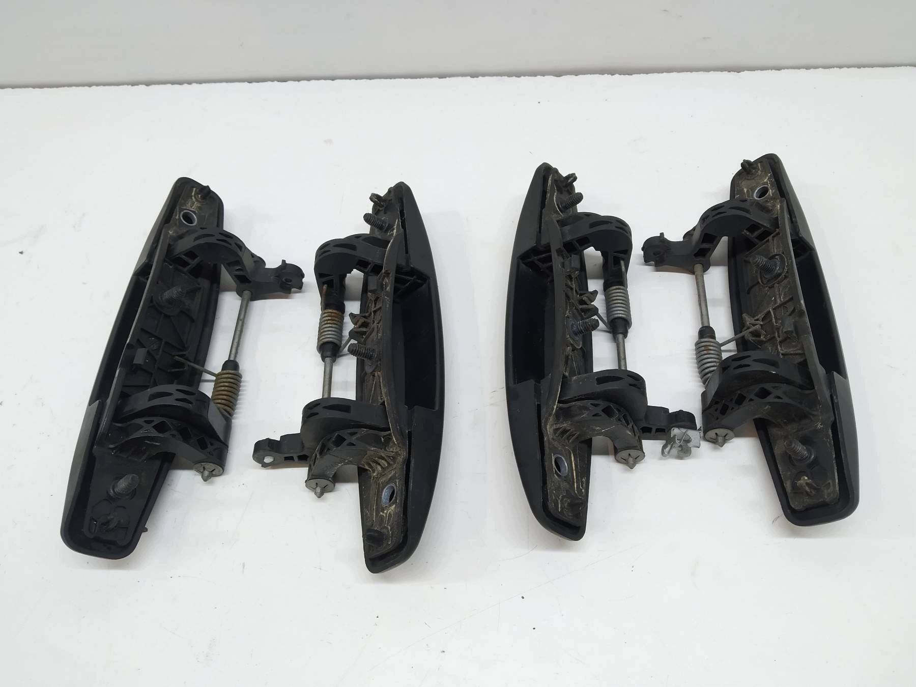 maniglia esterna KOMPLET Dacia Lodgy e (2012- )