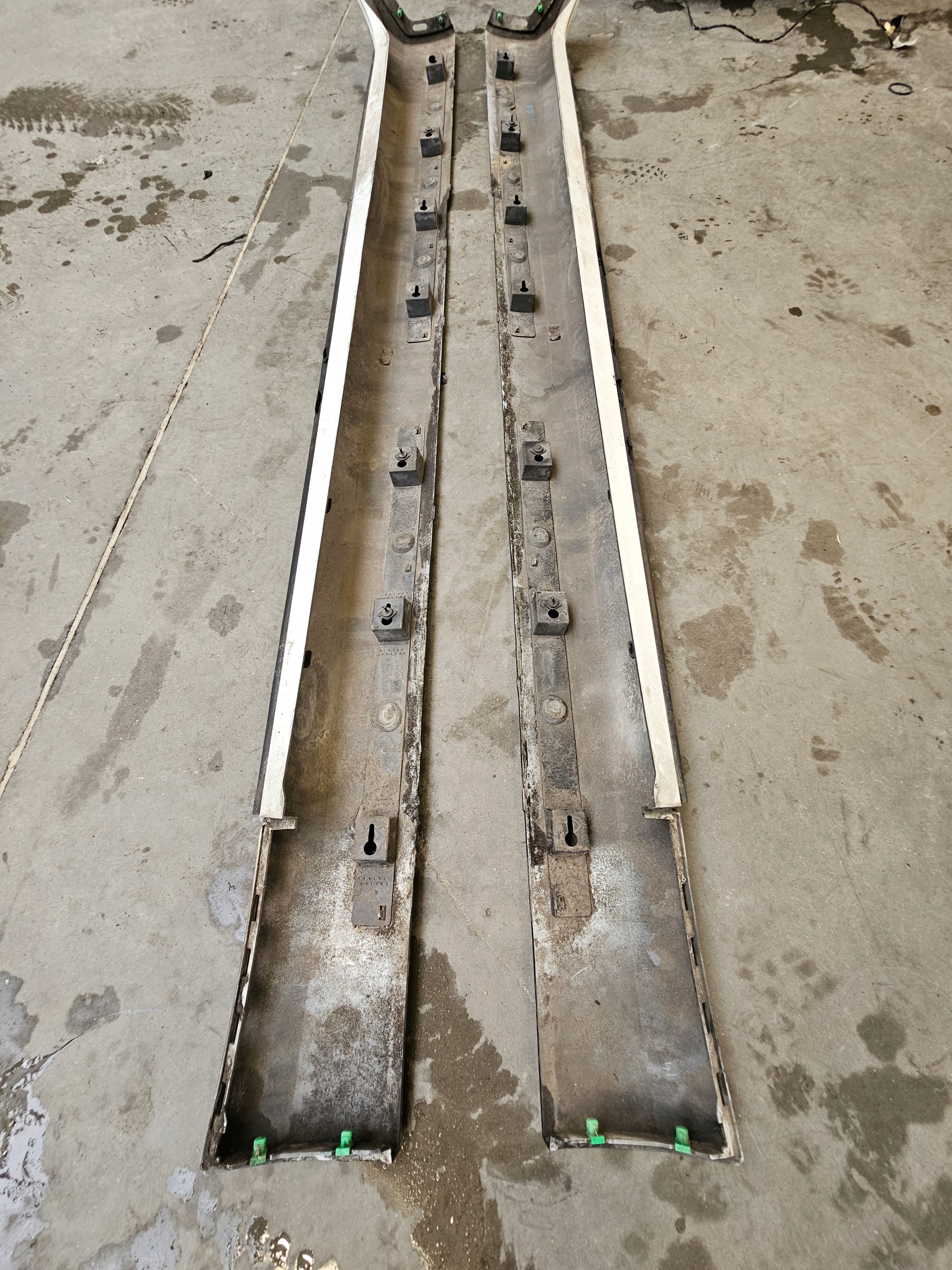 VOLVO S90 II V90 moulding cap threshold right left