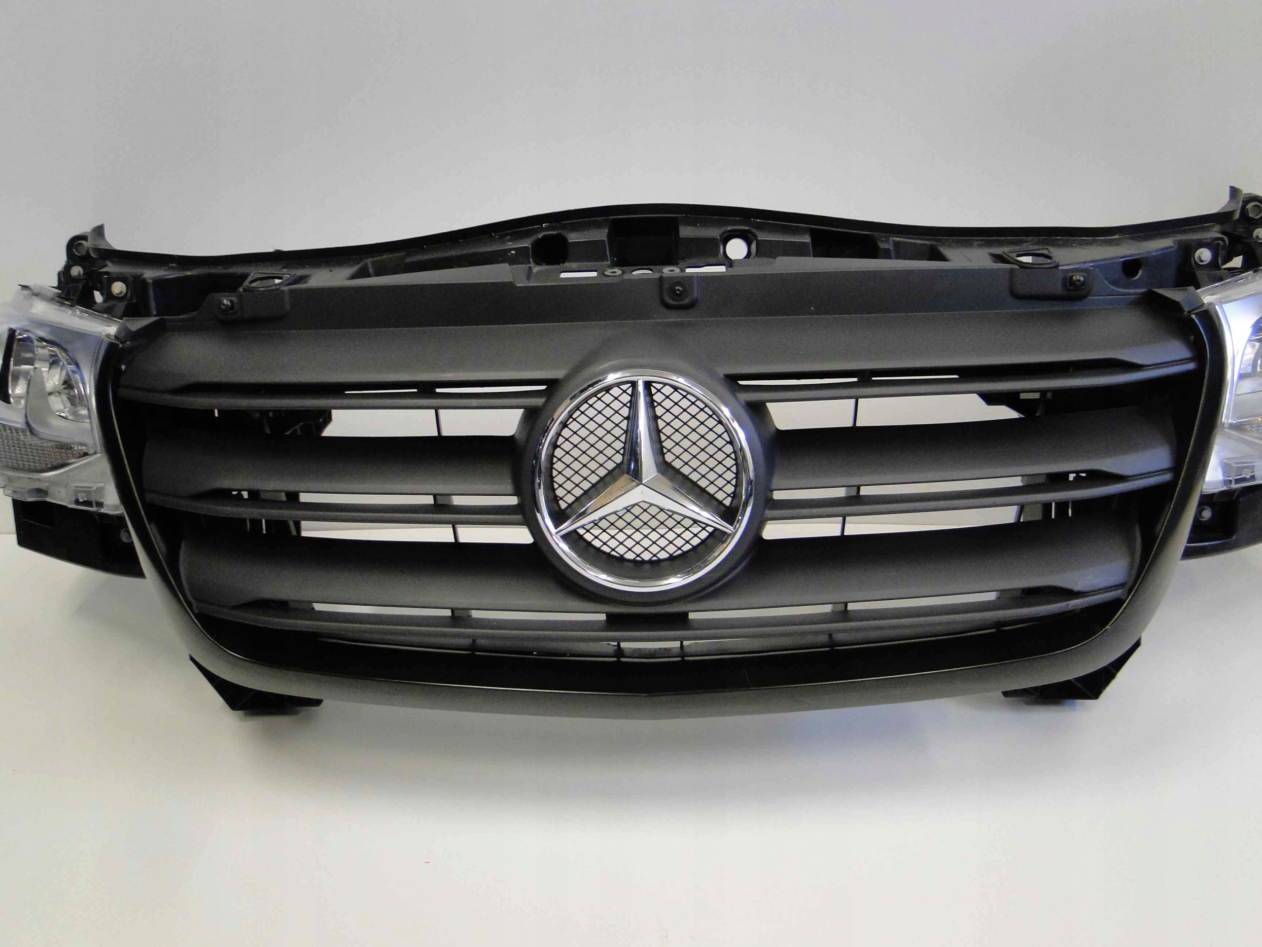 MERCEDES SPRINTER W907 907 GRILL LAMPA PAS PRZEDNI Typ samochodu Samochody osobowe Samochody dostawcze