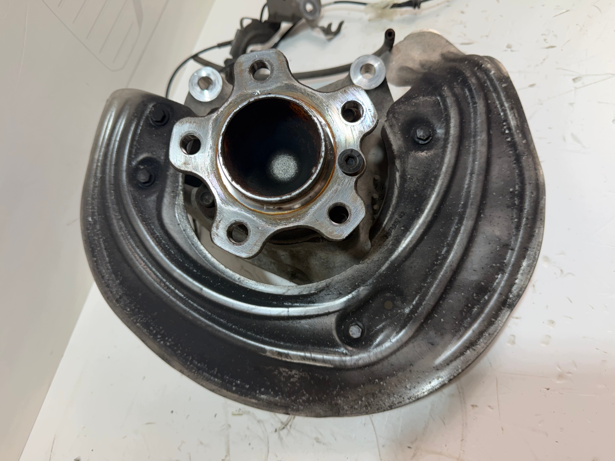 swing left front BMW 4 G26