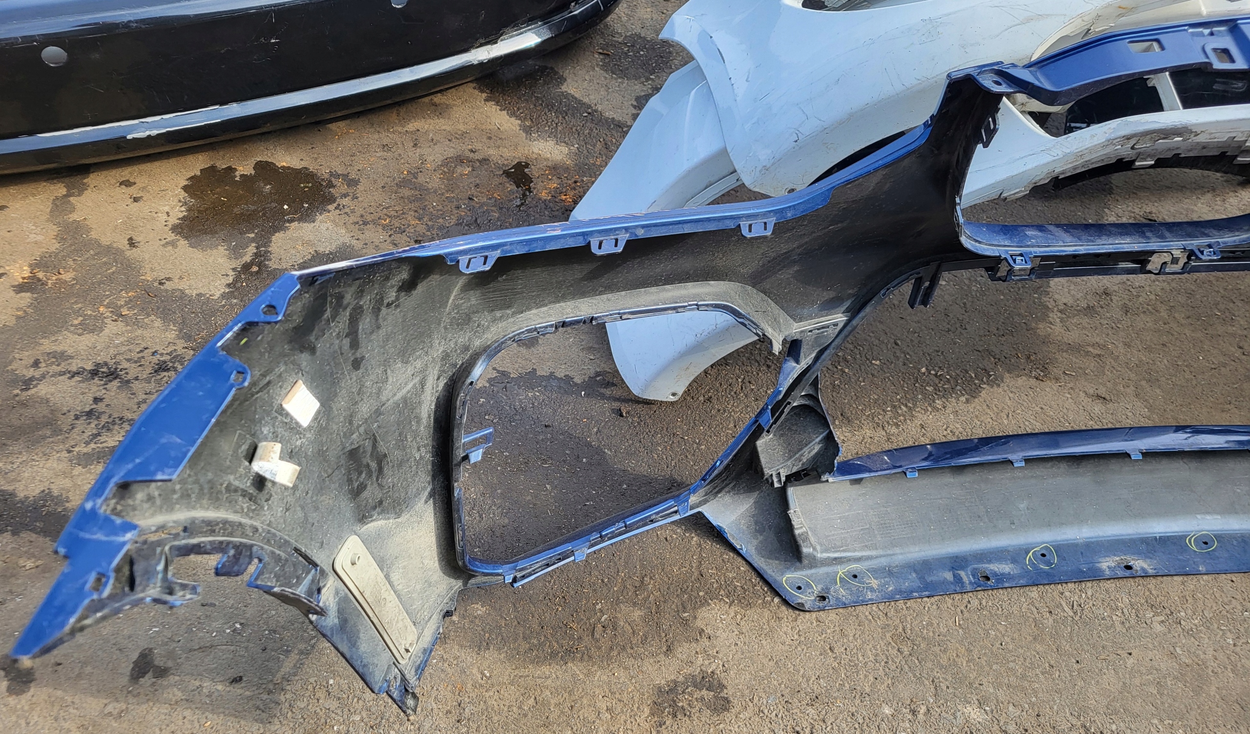 Frontstoßstange vorne BMW X1 II F48 OE