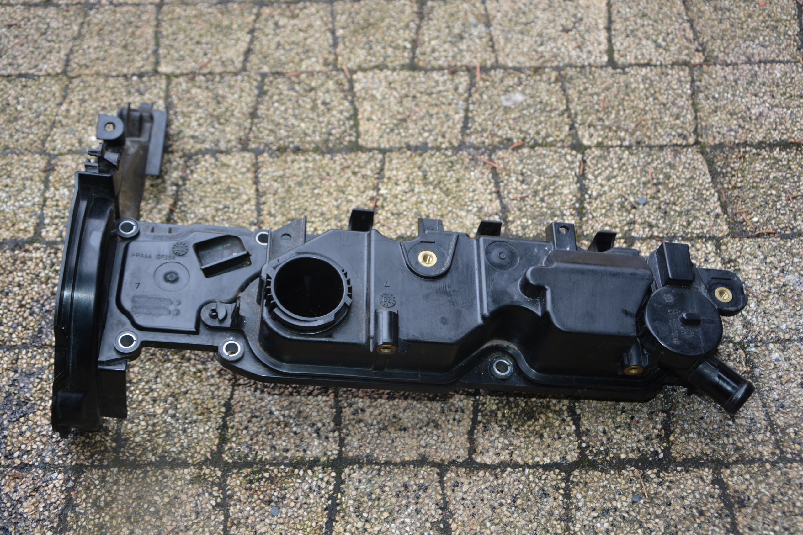 КРИШКА КЛАПАНА CITROEN BERLINGO M06042A190