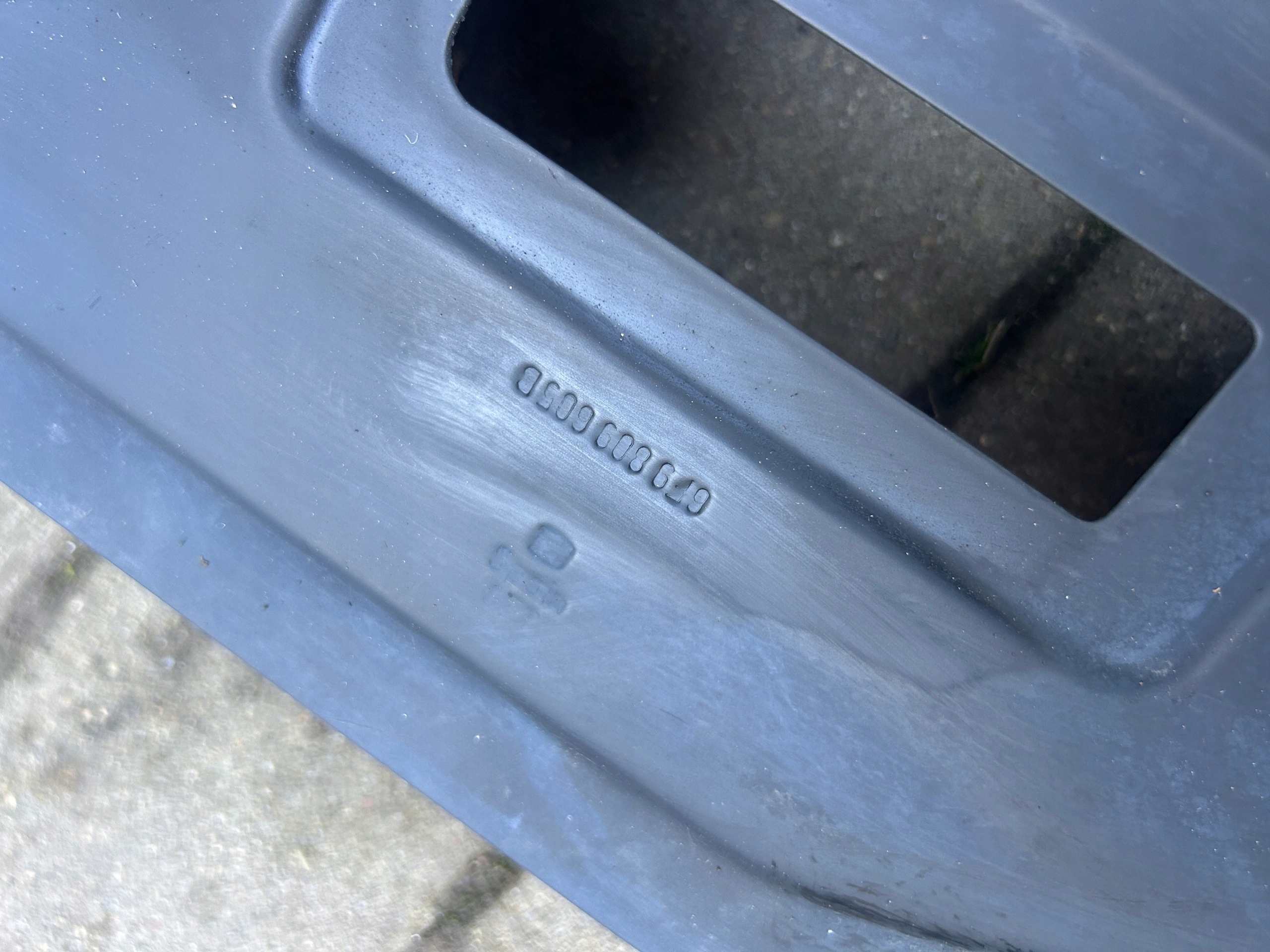 6F9809605B Seat Arona threshold left front pillar A