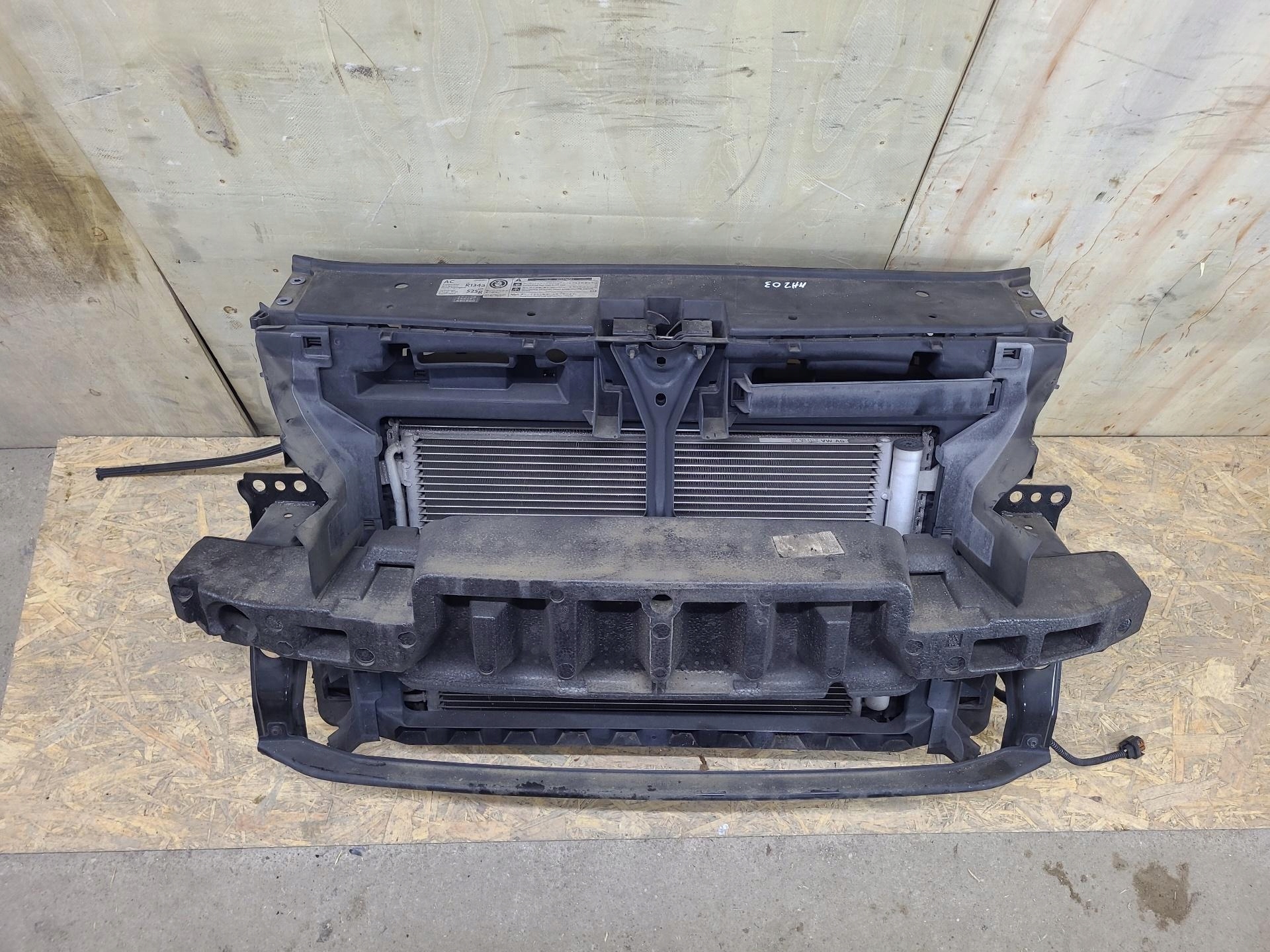 support panel for radiators pillar iron Volkswagen Touran 2nd facelift 2011
