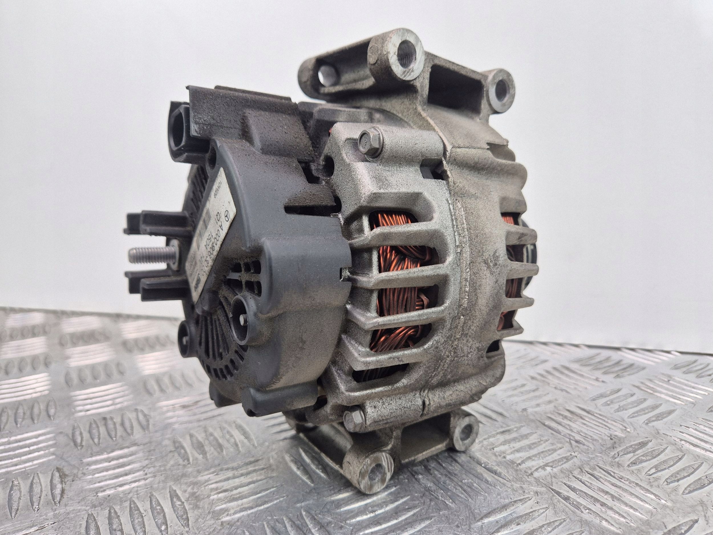 Mercedes C200 CGI W204 271.860 Alternator A0009063000 M271