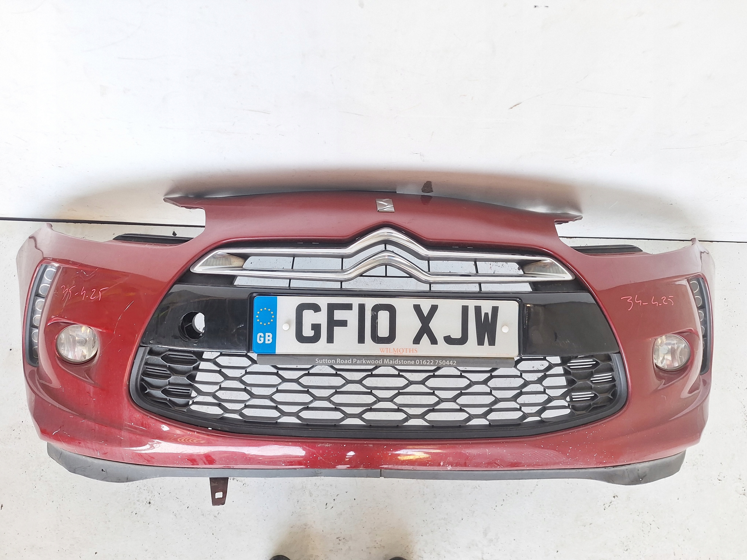 CITROEN DS3 10-14 bumper + LED