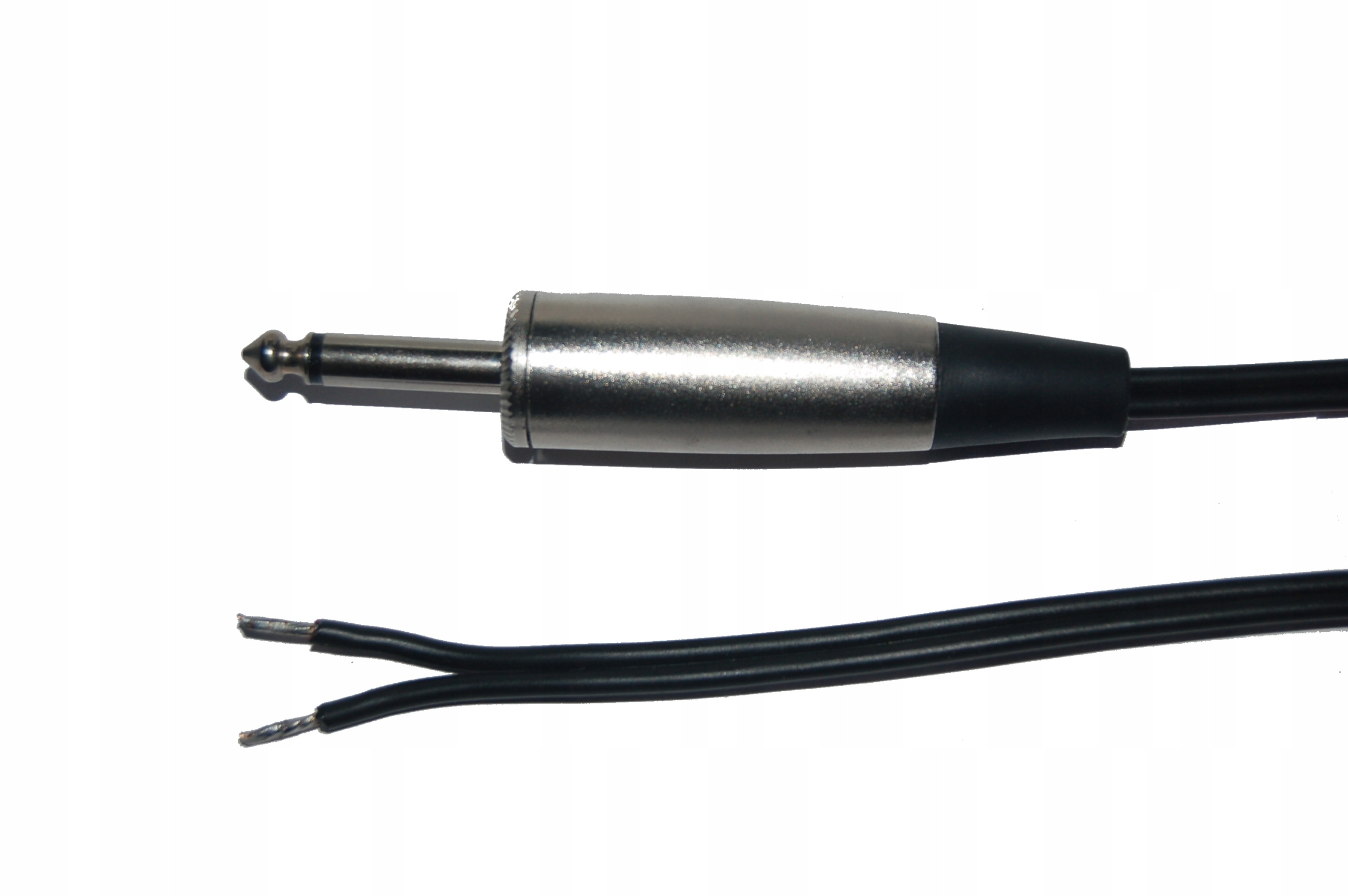 Kabel głośnikowy z wtykiem 6,3mm mono na przewodzie 2x1,5mm Cu czarny, 2m