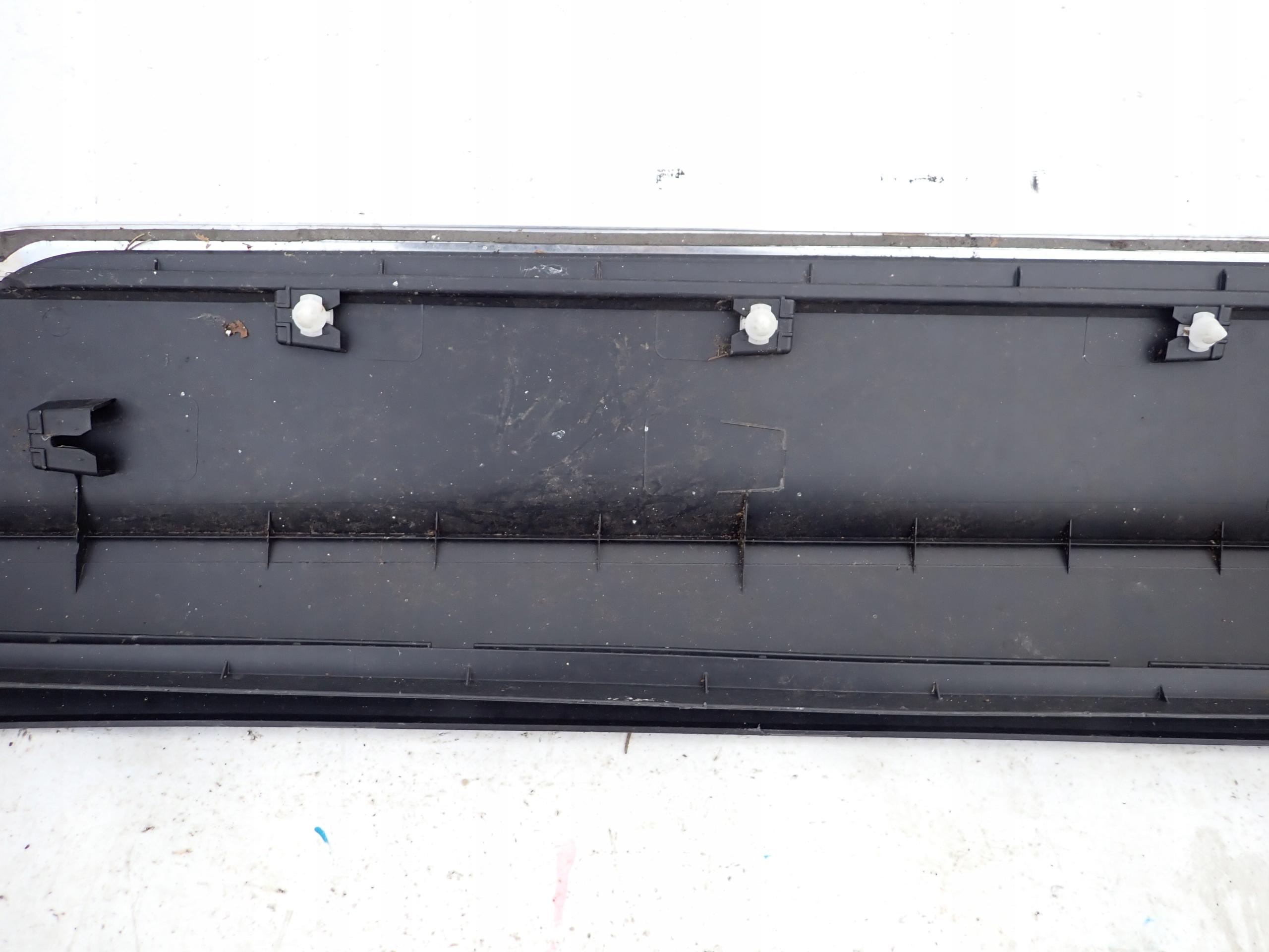 VW TIGUAN II 5NA 16- moulding door right front