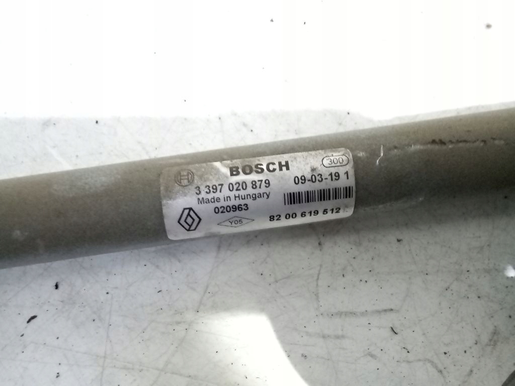 Dacia Sandero and wiper mechanism front 8200619512