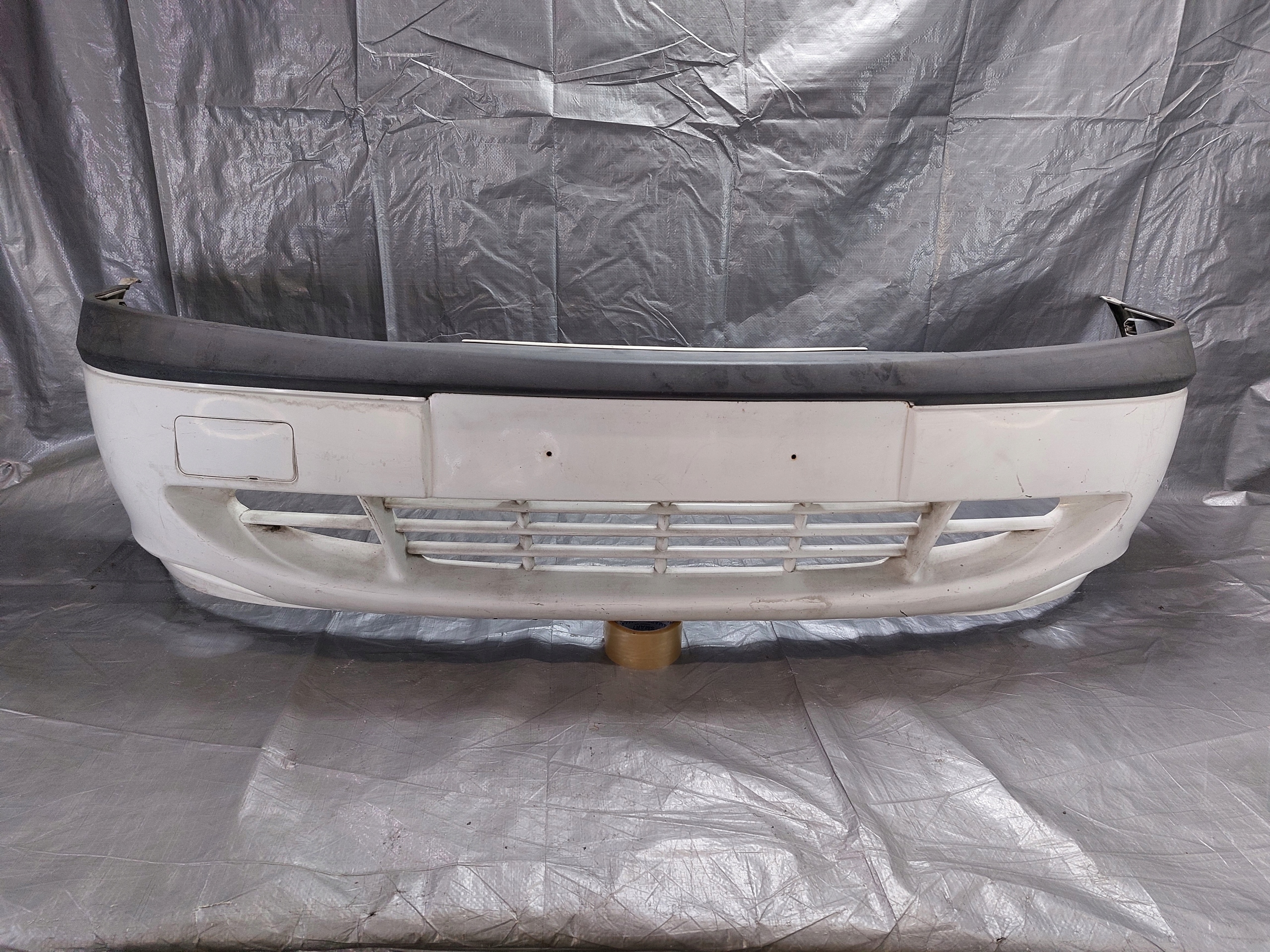 front bumper FORD FIESTA MK4