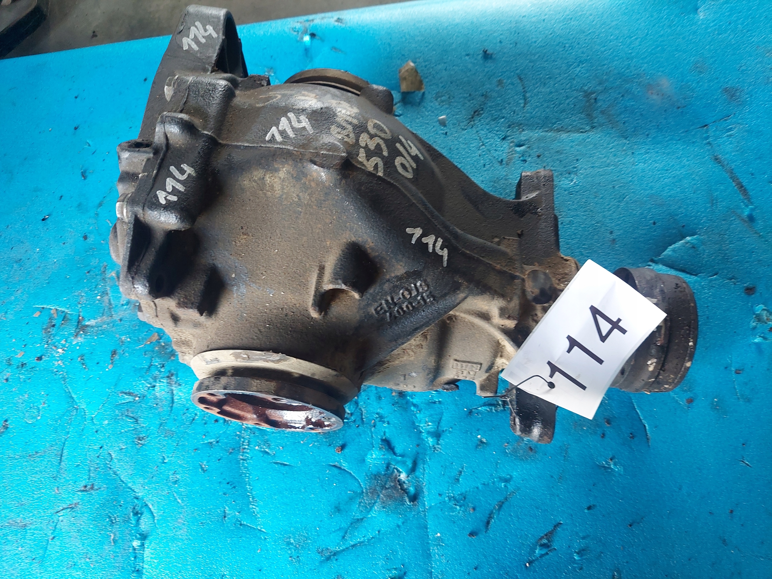 REDUKTOR diff BMW 530 D en-gjs-400-15 rear part