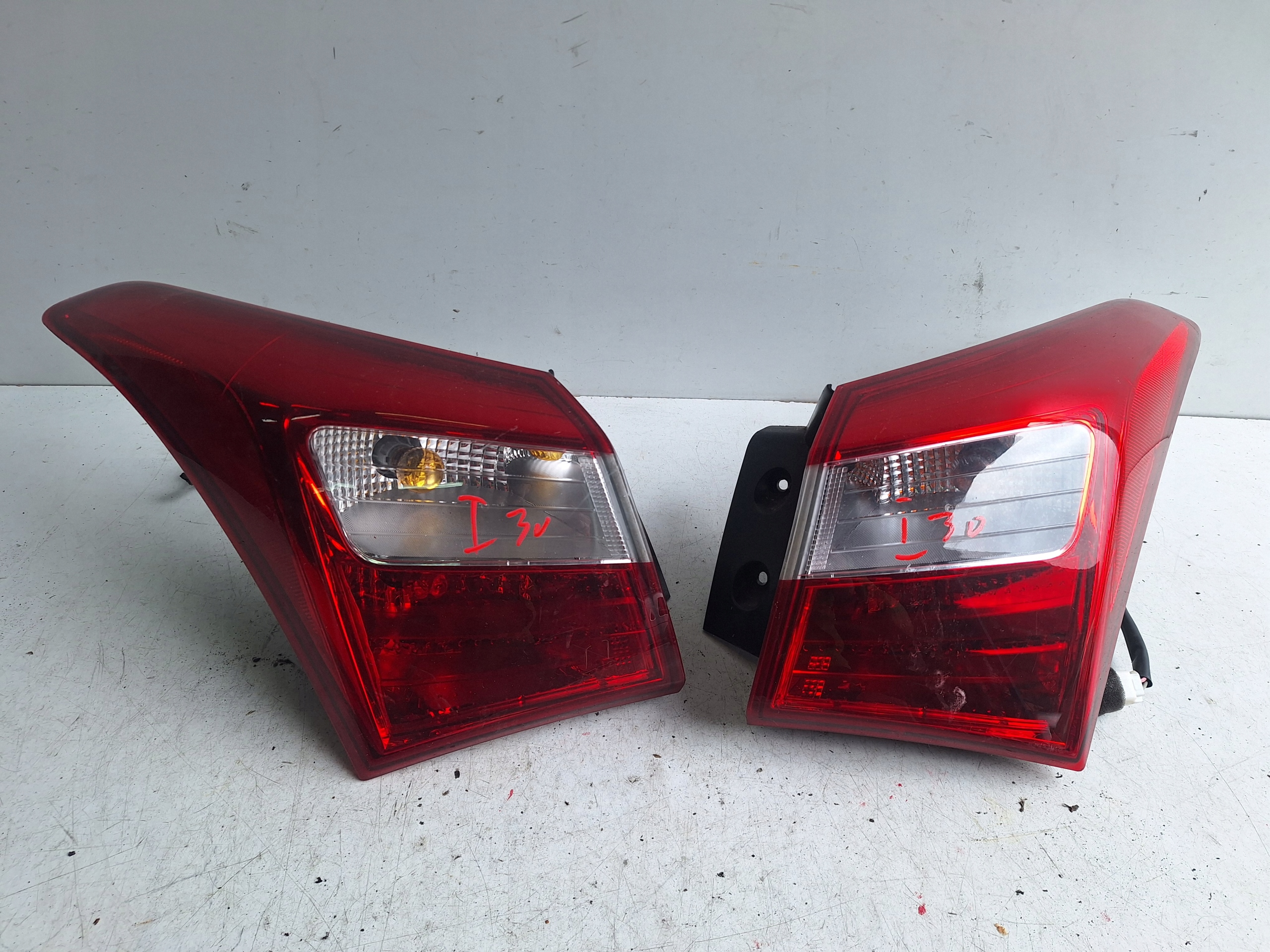 HYUNDAI I30 II HB 12-16 light rear part left