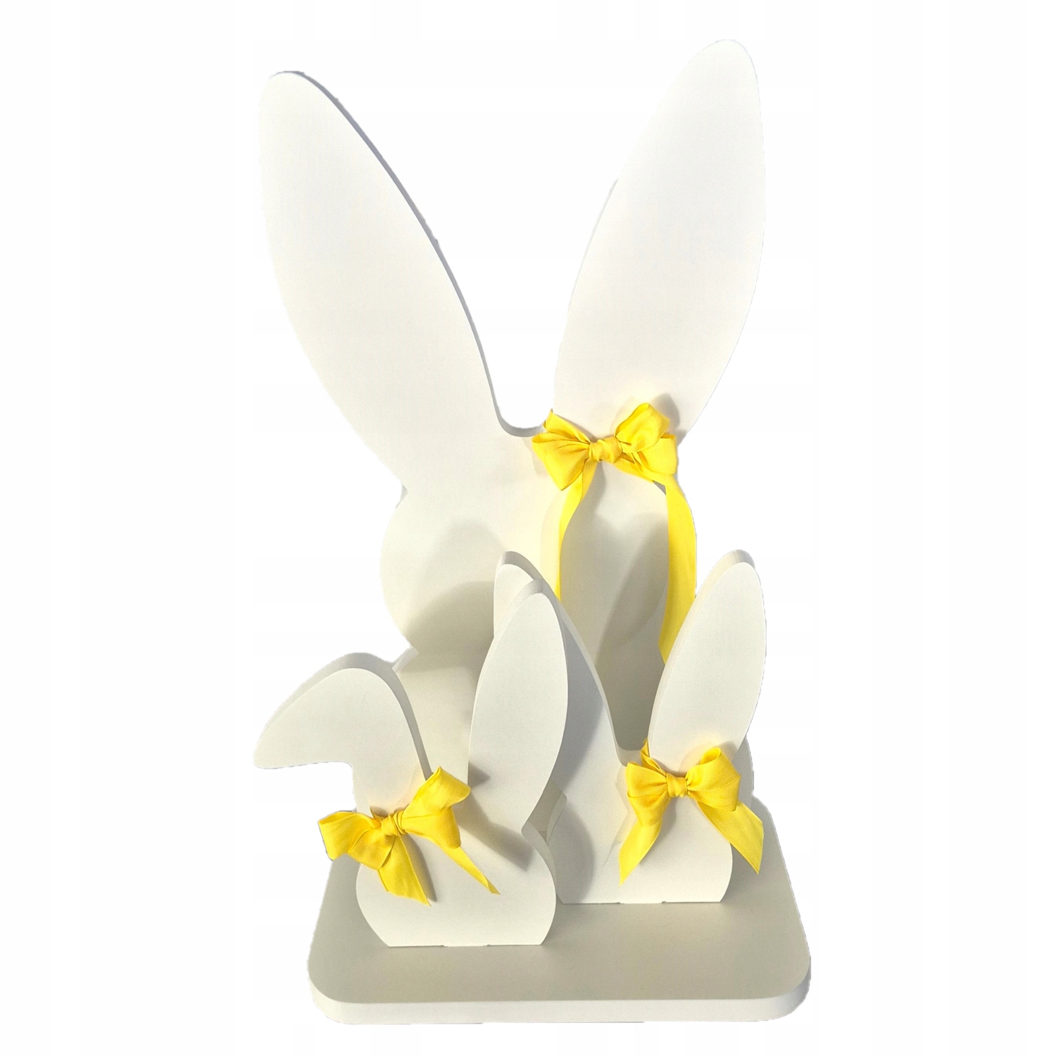 Rodina na základě Zajíčci, velikonoční zajíčci na Vánoce, velká ozdoba