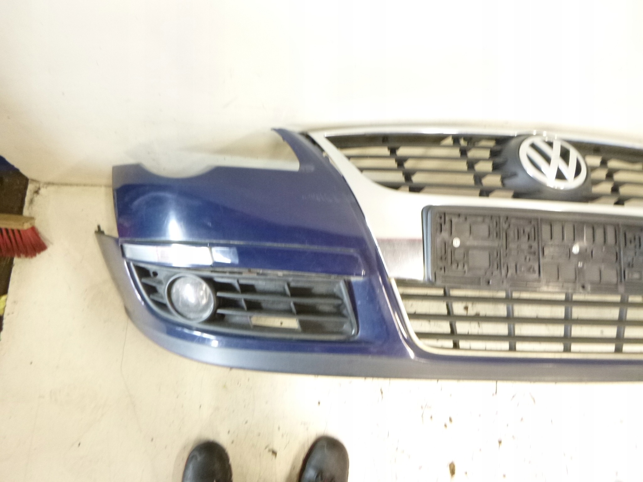bumper front VW Passat B6 blue 2006r. 3C0807221A complete