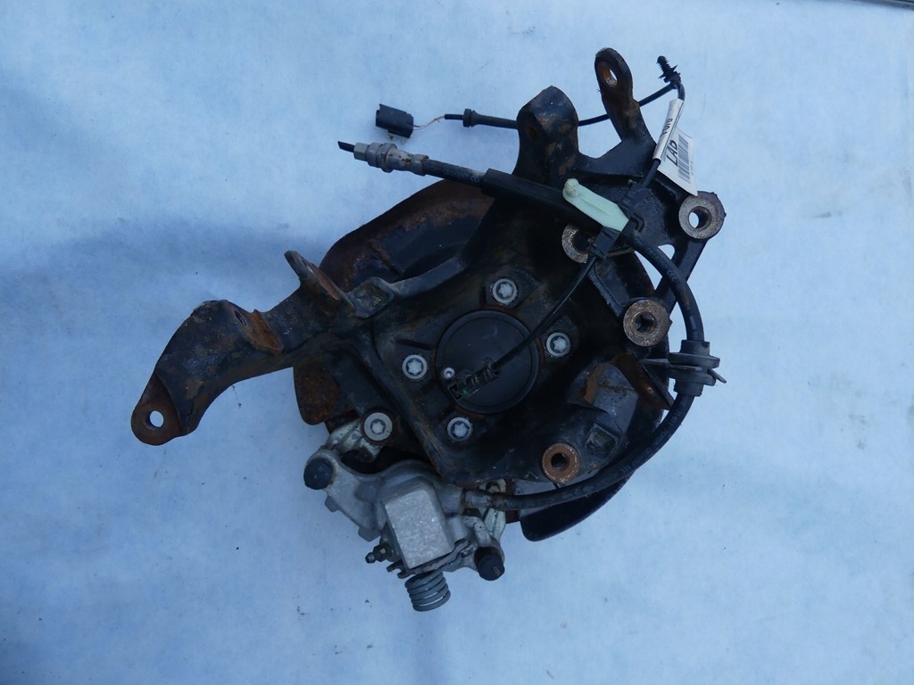 поворотный кулак, цапфа FORD KUGA Escape 12-16 MK2 зад ступица