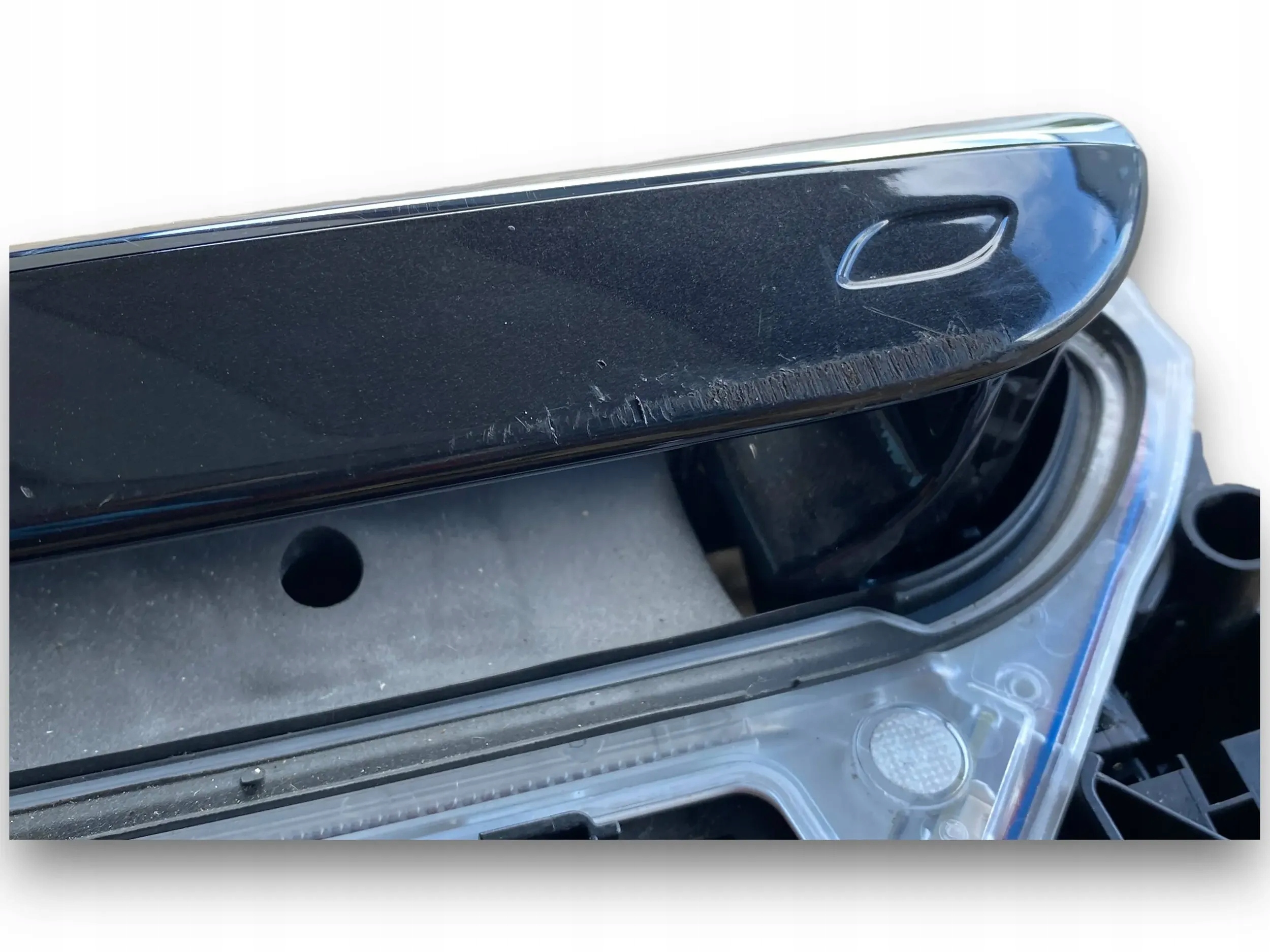 Mercedes S W223 handle door front left 0997608903 damaged