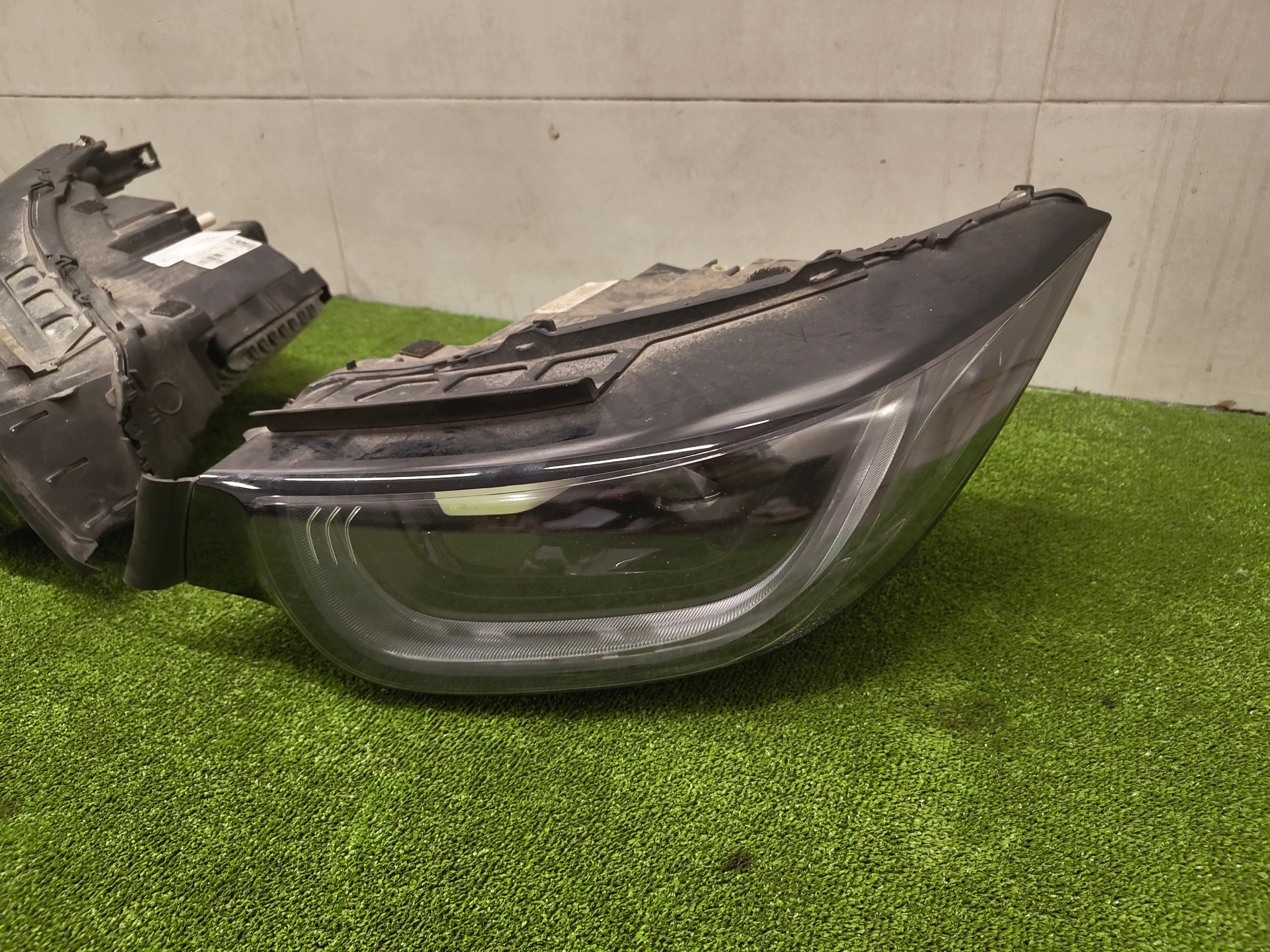 BMW I3 light front EU right left 7467749 7467750
