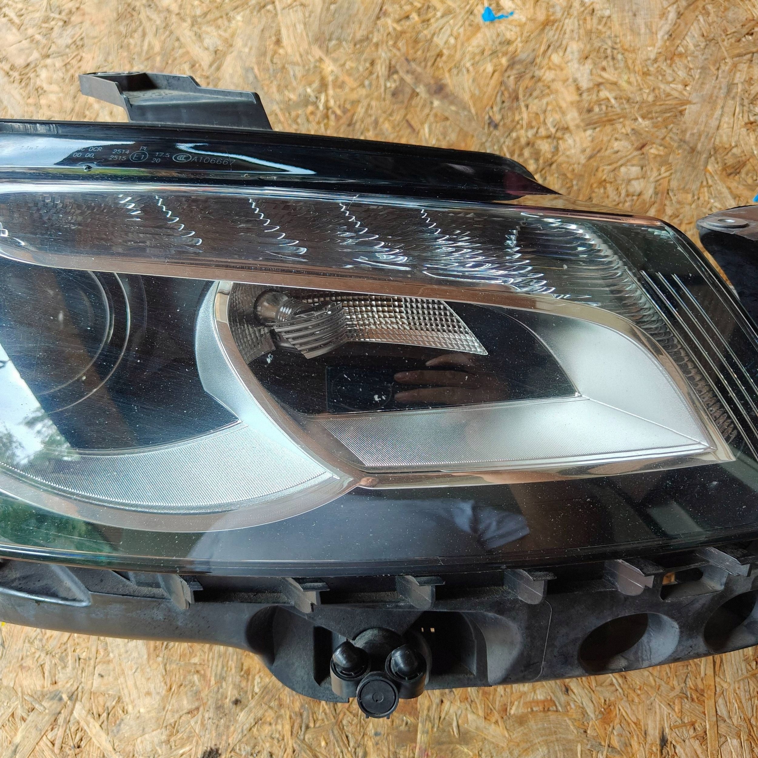 Audi A3 S3 lift BI-Xenon led light right front 8P0941030