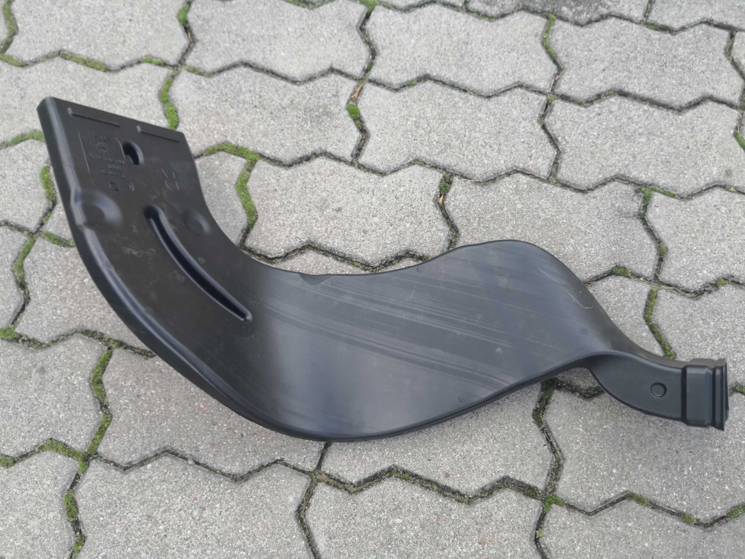 intake air hose right VW CADDY III 1T0819804F