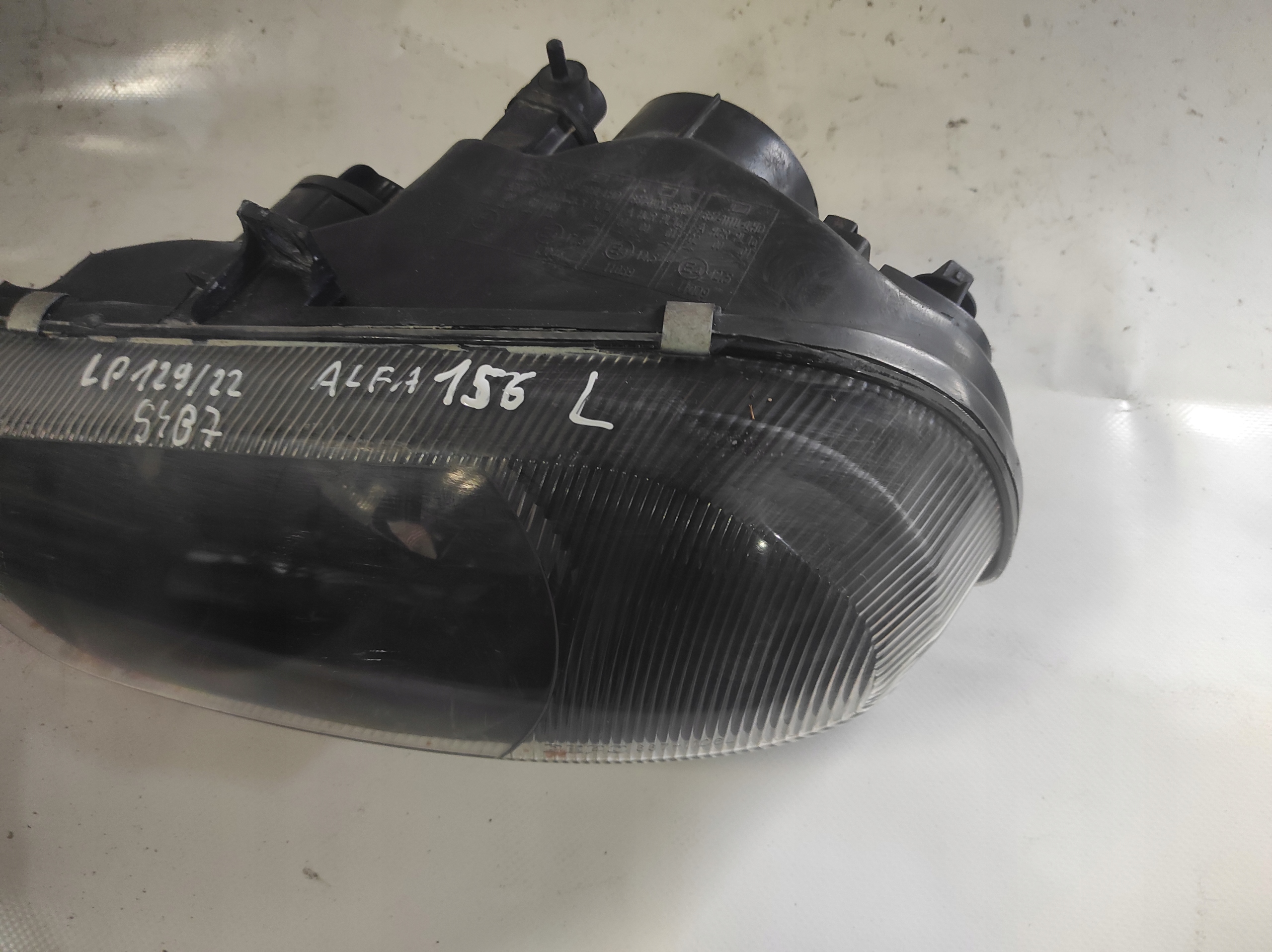 REFLEKTOR front light front left ALFA ROMEO 156