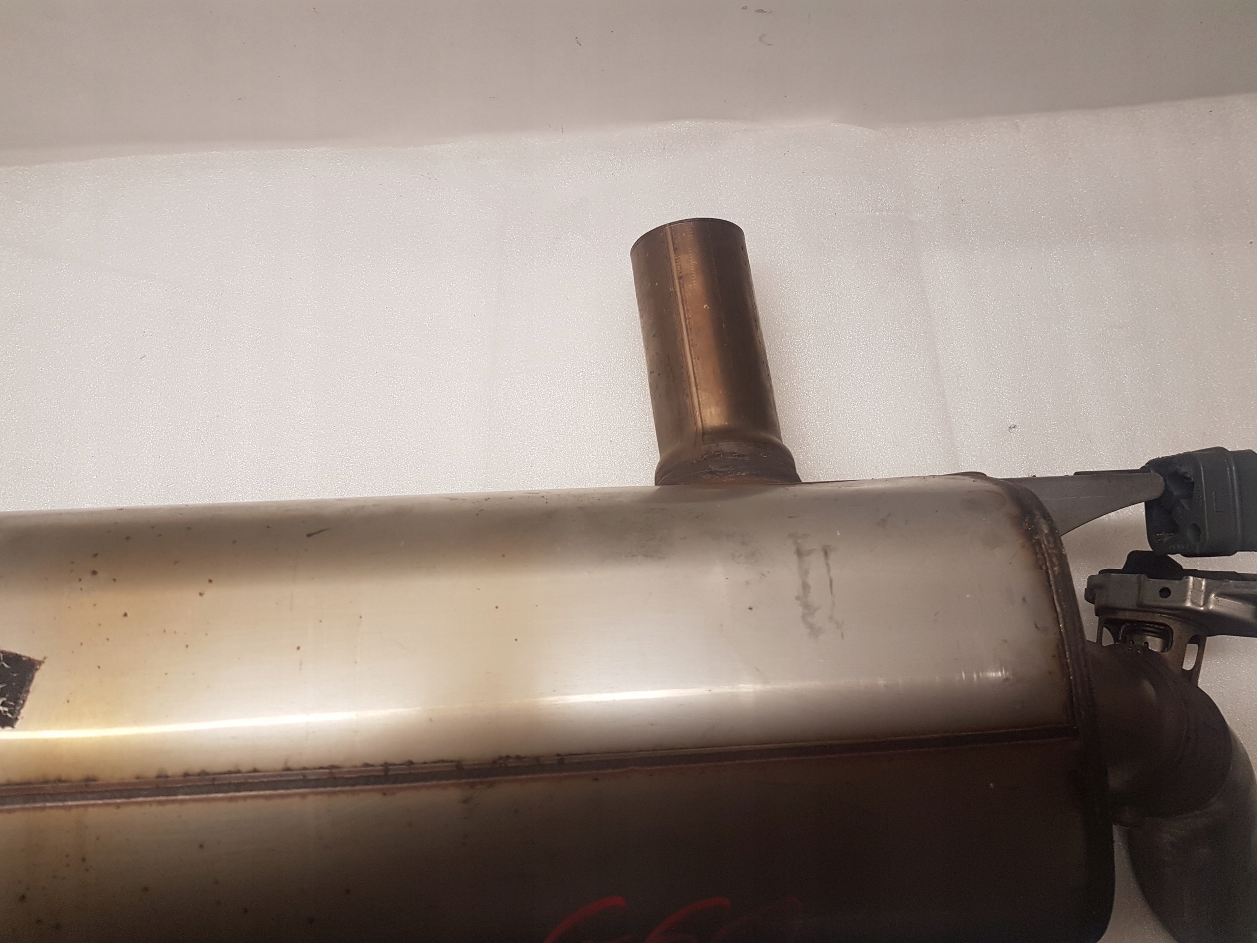 TLUMIK KONCOWY BMW G60 5A2CA74